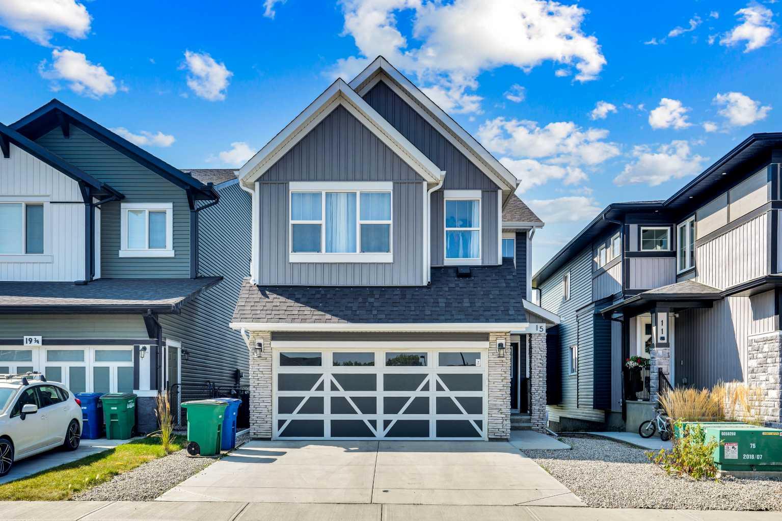 15 Midgrove Dr SW, Airdrie, AB T4B 5H1