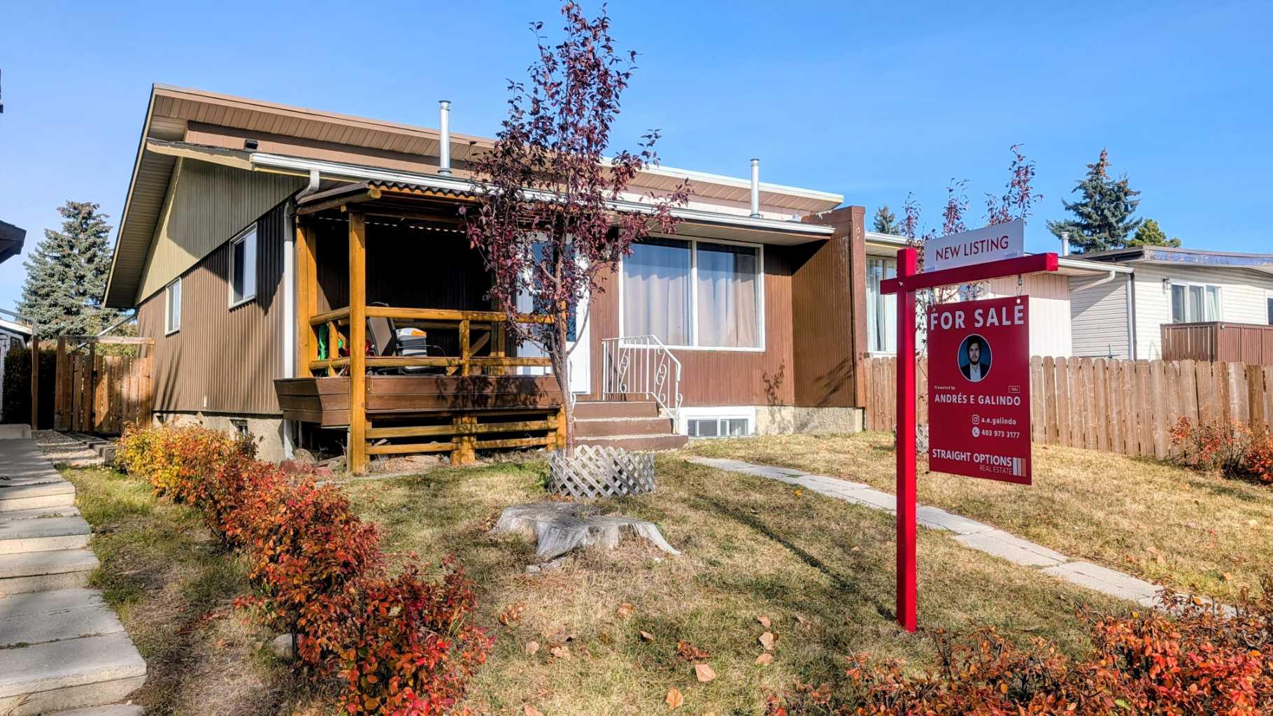 430 Pinehill Rd NE, Calgary, AB T1Y 2M6