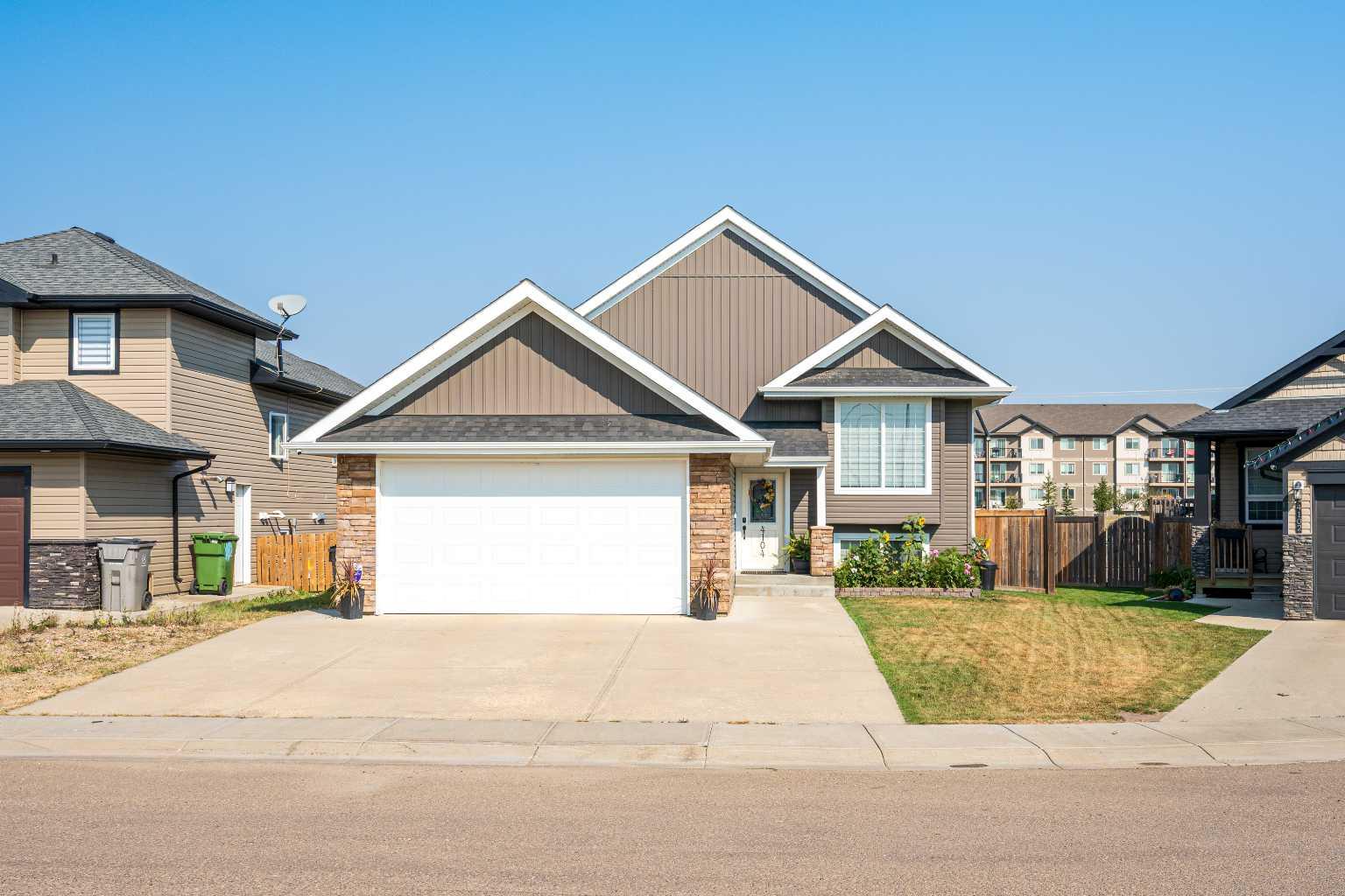 34 Street Unit 4104, Lloydminster, SK S9V 2H5