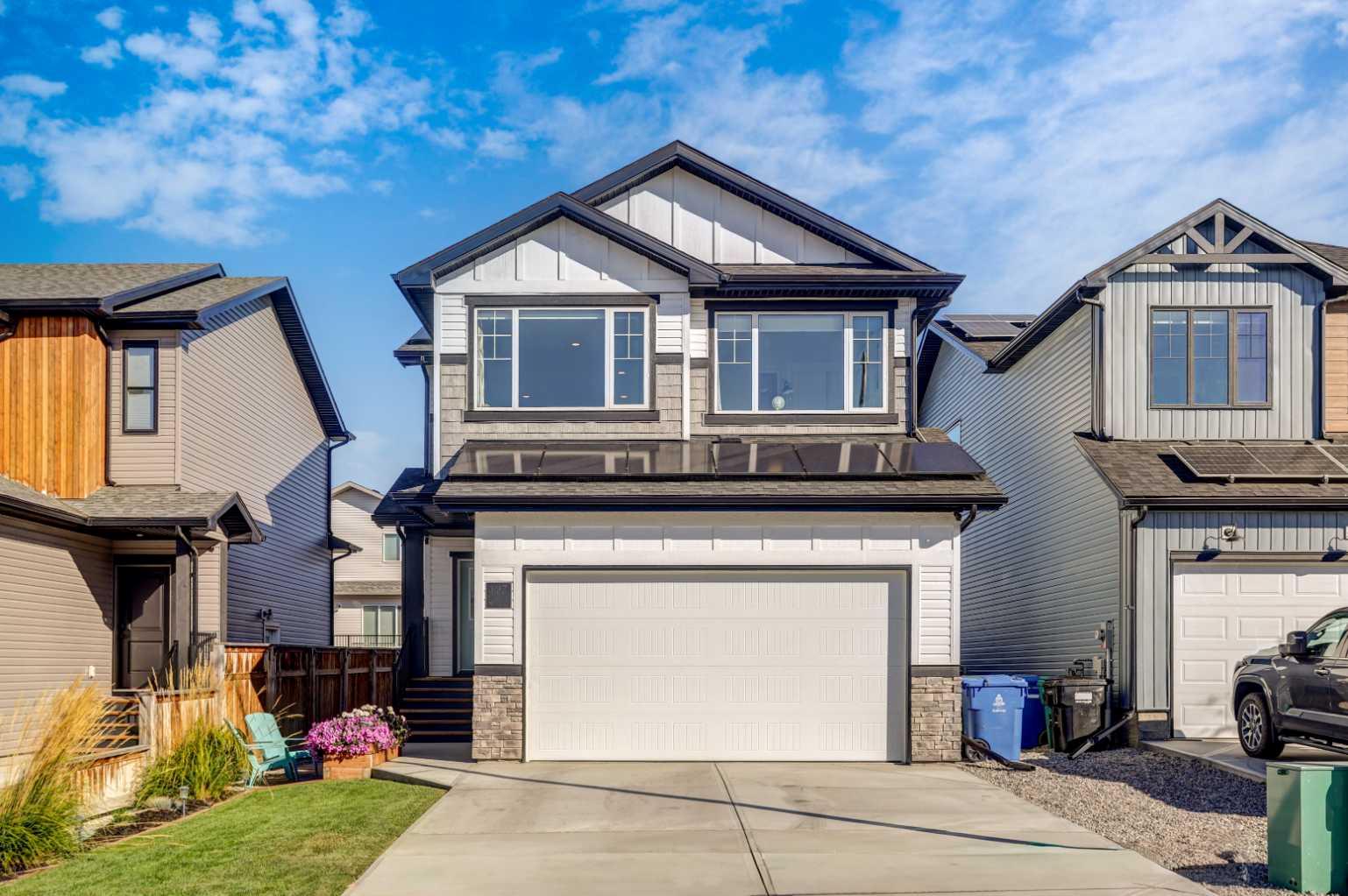 127 Goldenrod Rd W, Lethbridge, AB T1J 5W8