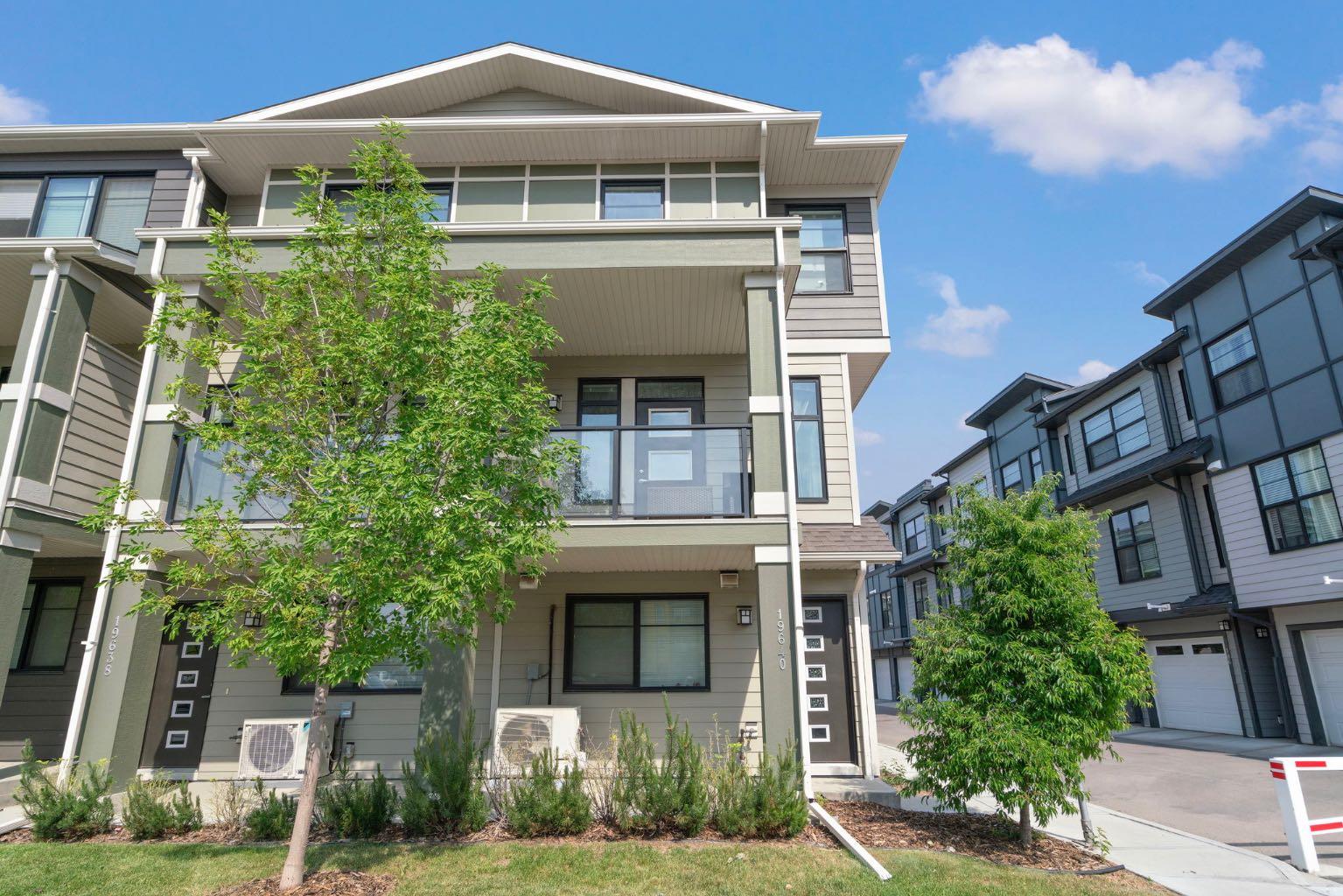 40 Street Se Unit 19640, Calgary, AB T3M 3A6