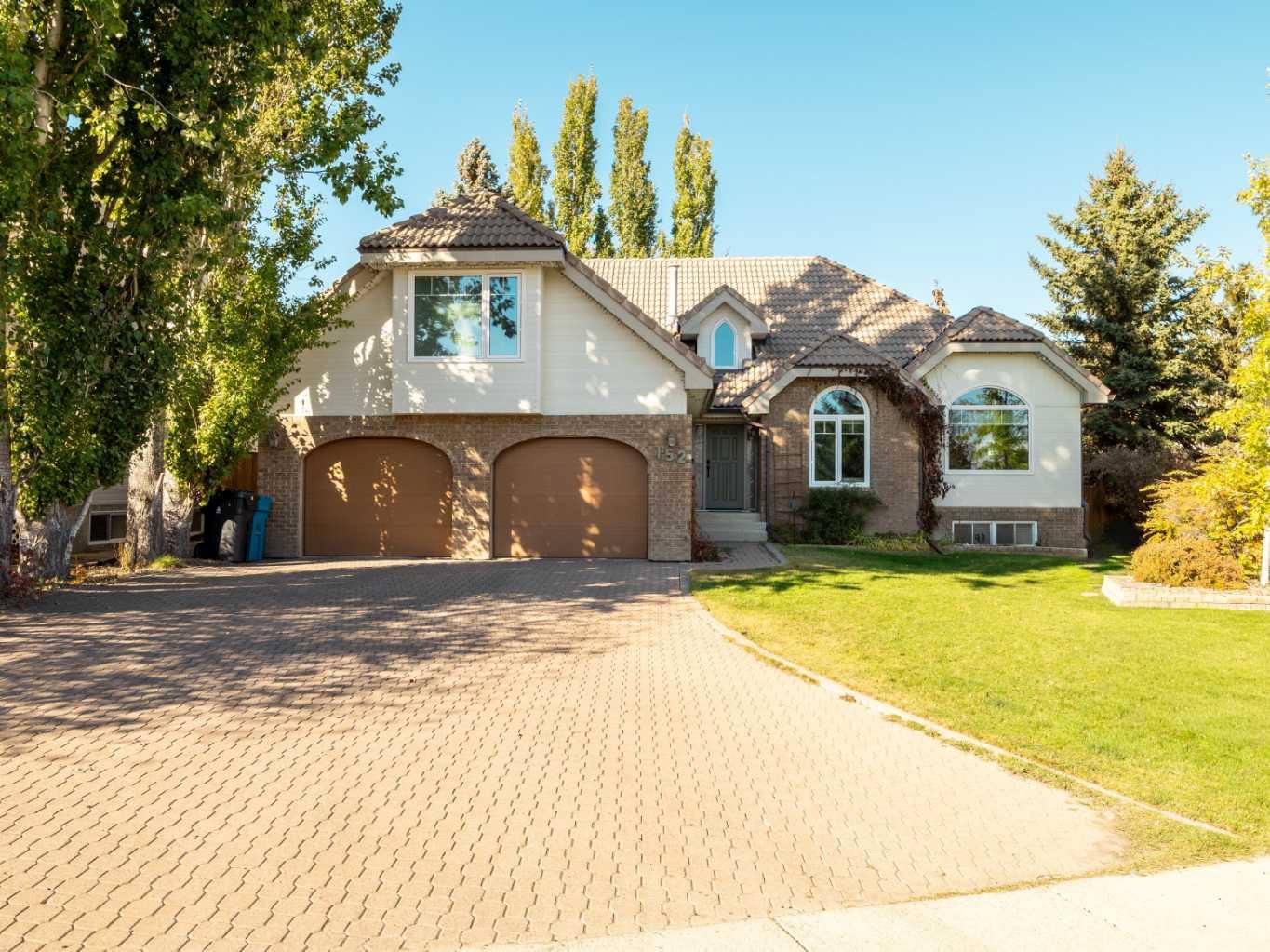 152 Coachwood Pt W, Lethbridge, AB T1K 6A5