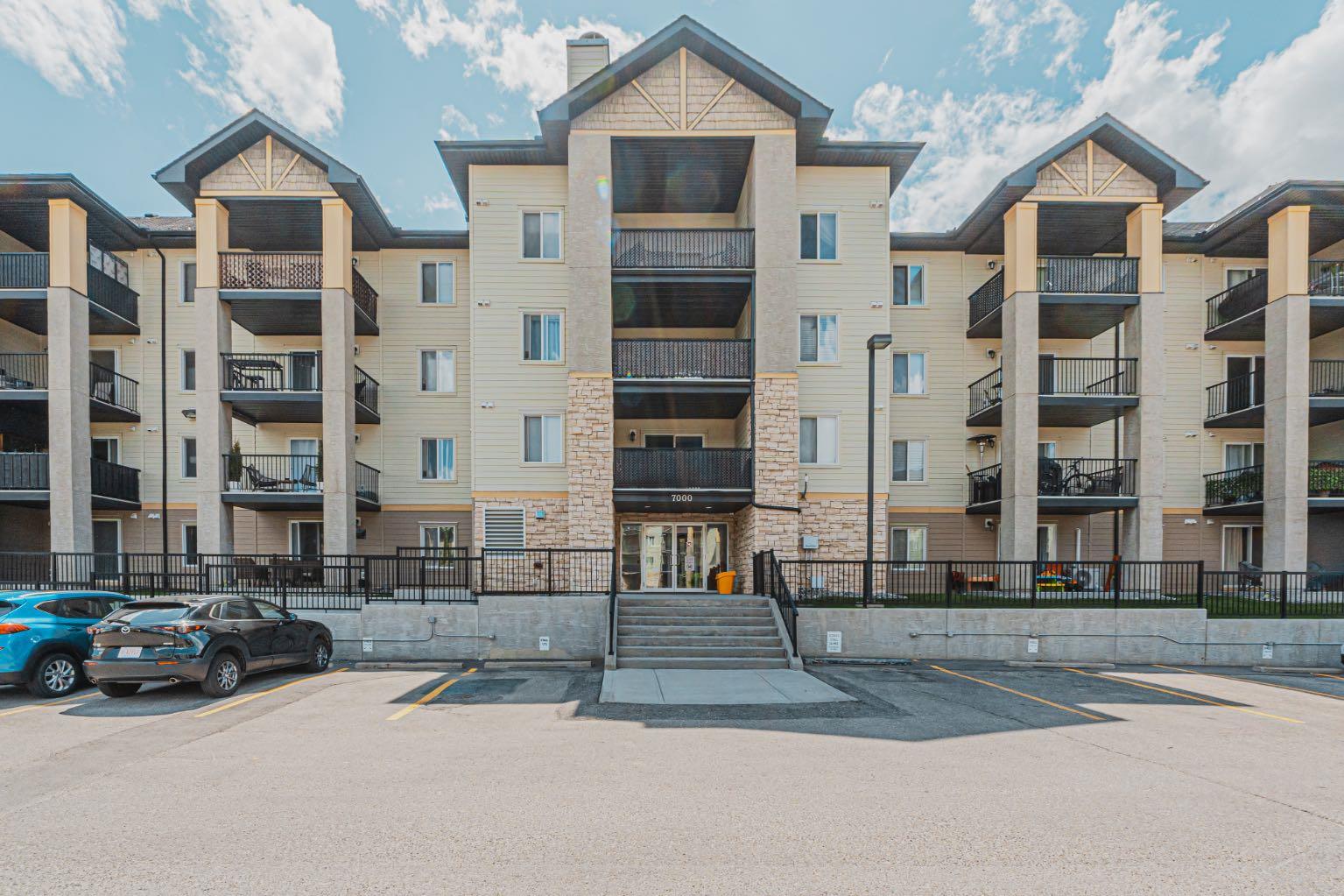 304 Mackenzie Way Sw Unit 7105, Airdrie, AB T4B 3H7
