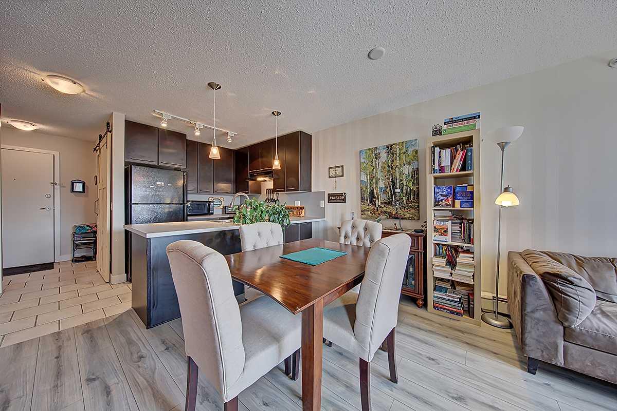 35 Richard Court Sw Unit 456, Calgary, AB T3E 7N9