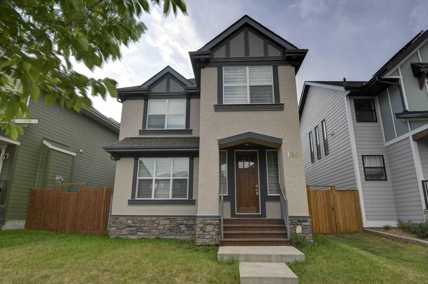 195 Masters Ave SE, Calgary, AB T3M 2B7