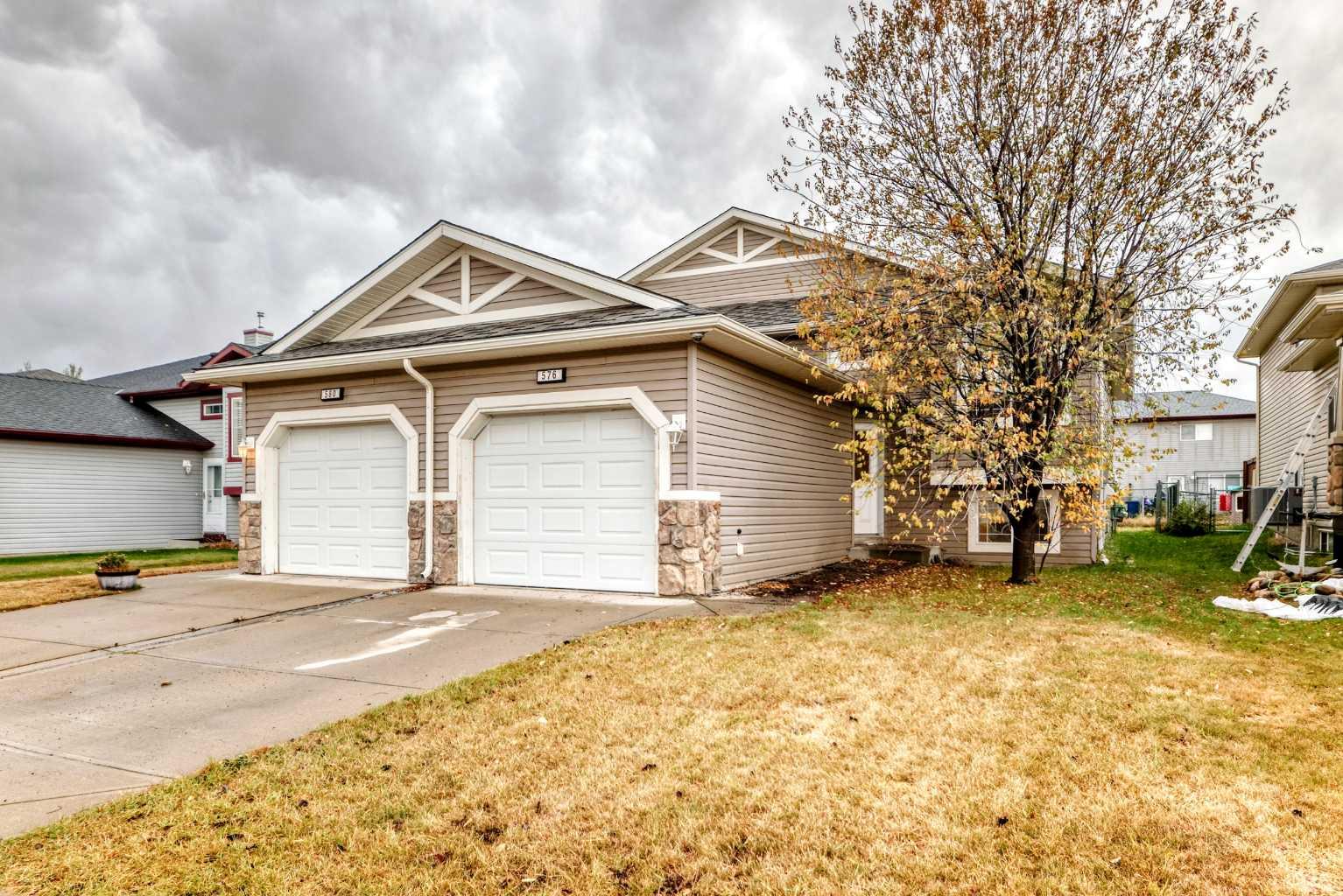 576 Stonegate Way NW, Airdrie, AB T4B 3C9