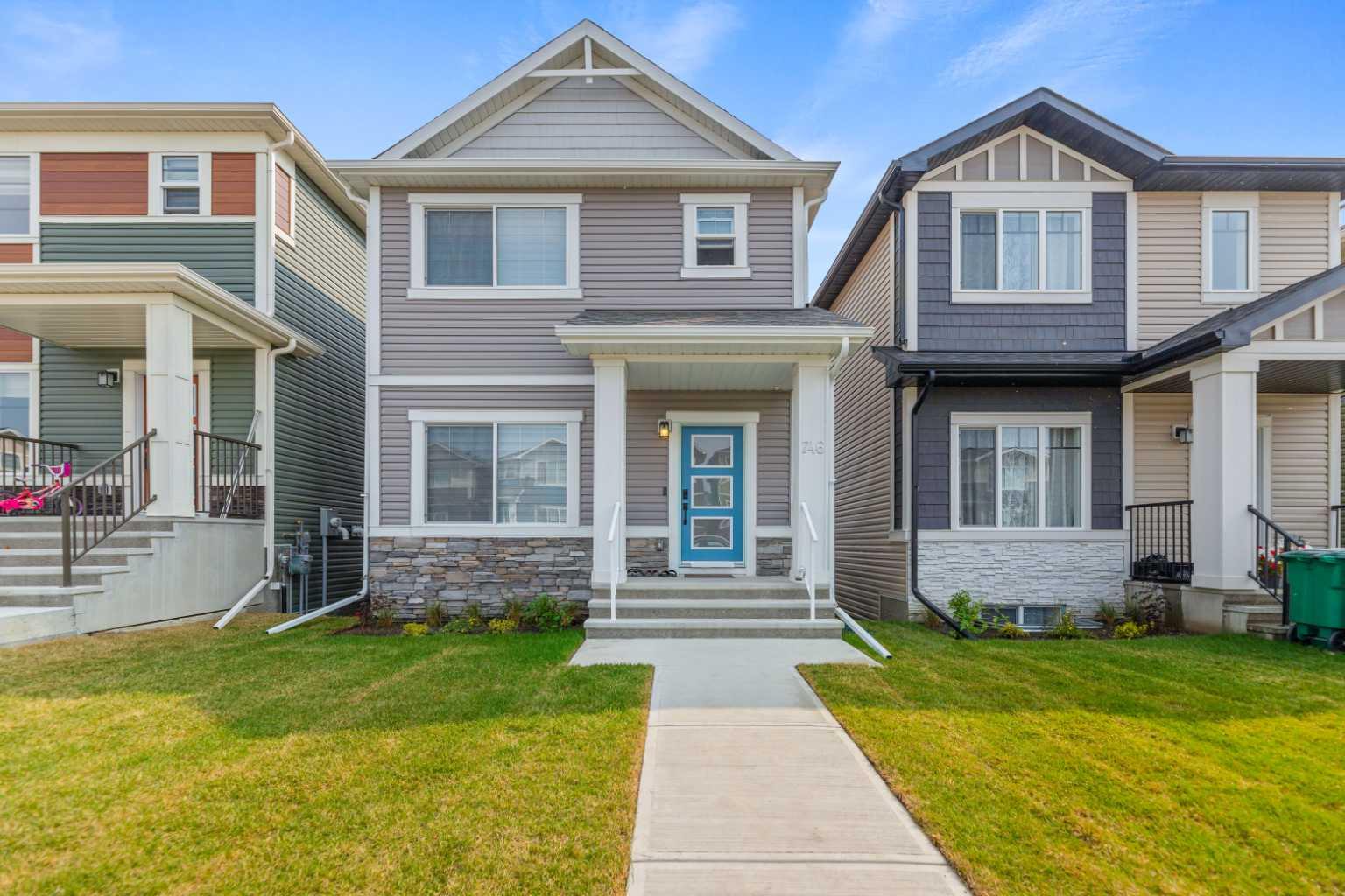 746 Bayview Hl SW, Airdrie, AB T4B 5M4