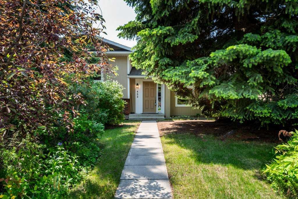 452 Parkridge Rise SE, Calgary, AB T2J 5C3