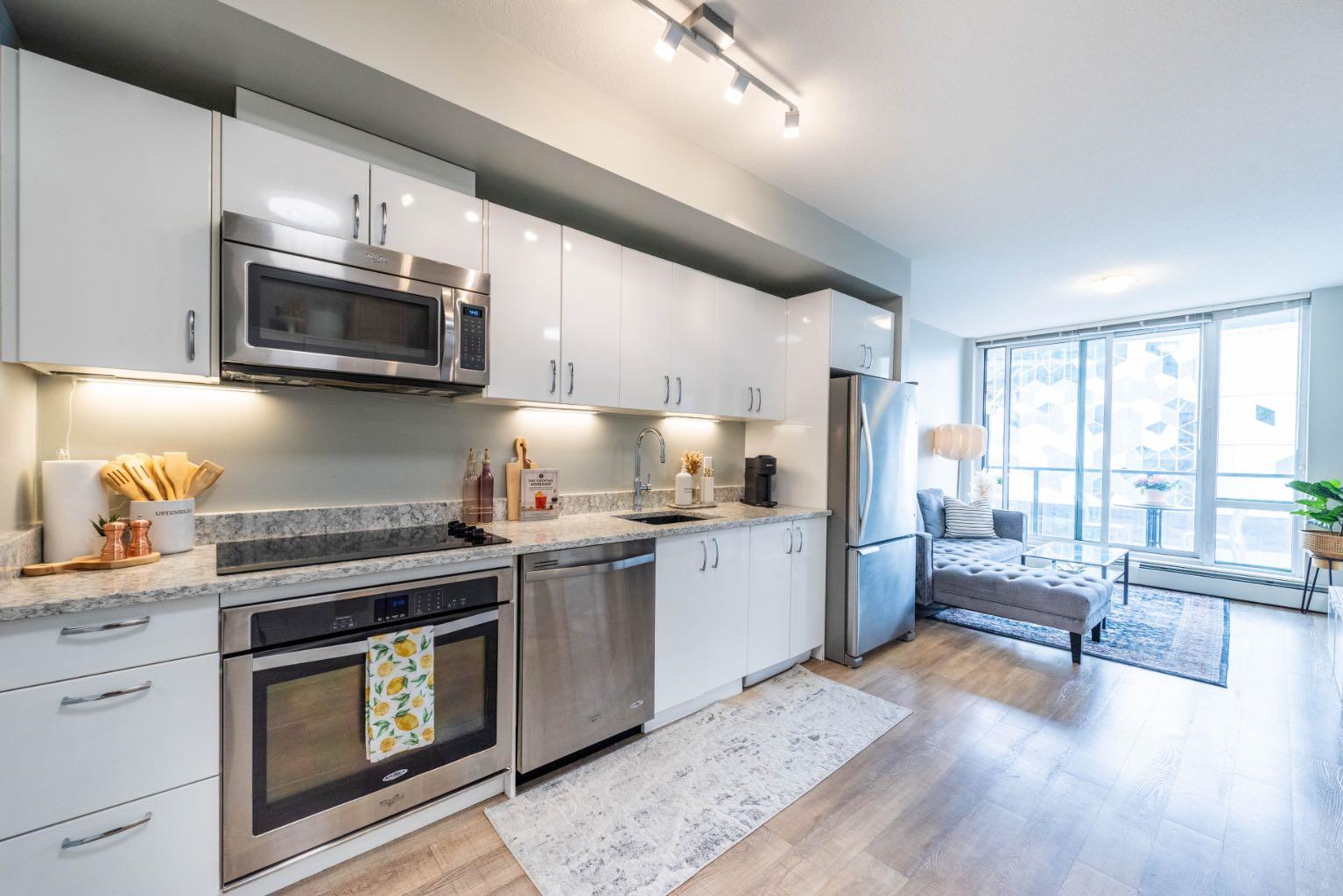 450 8 Avenue Se Unit 606, Calgary, AB T2G 1T2