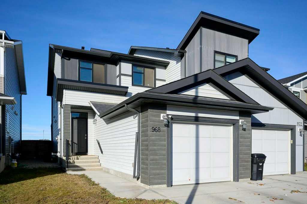 968 Seton Cir SE, Calgary, AB T3M 2V2