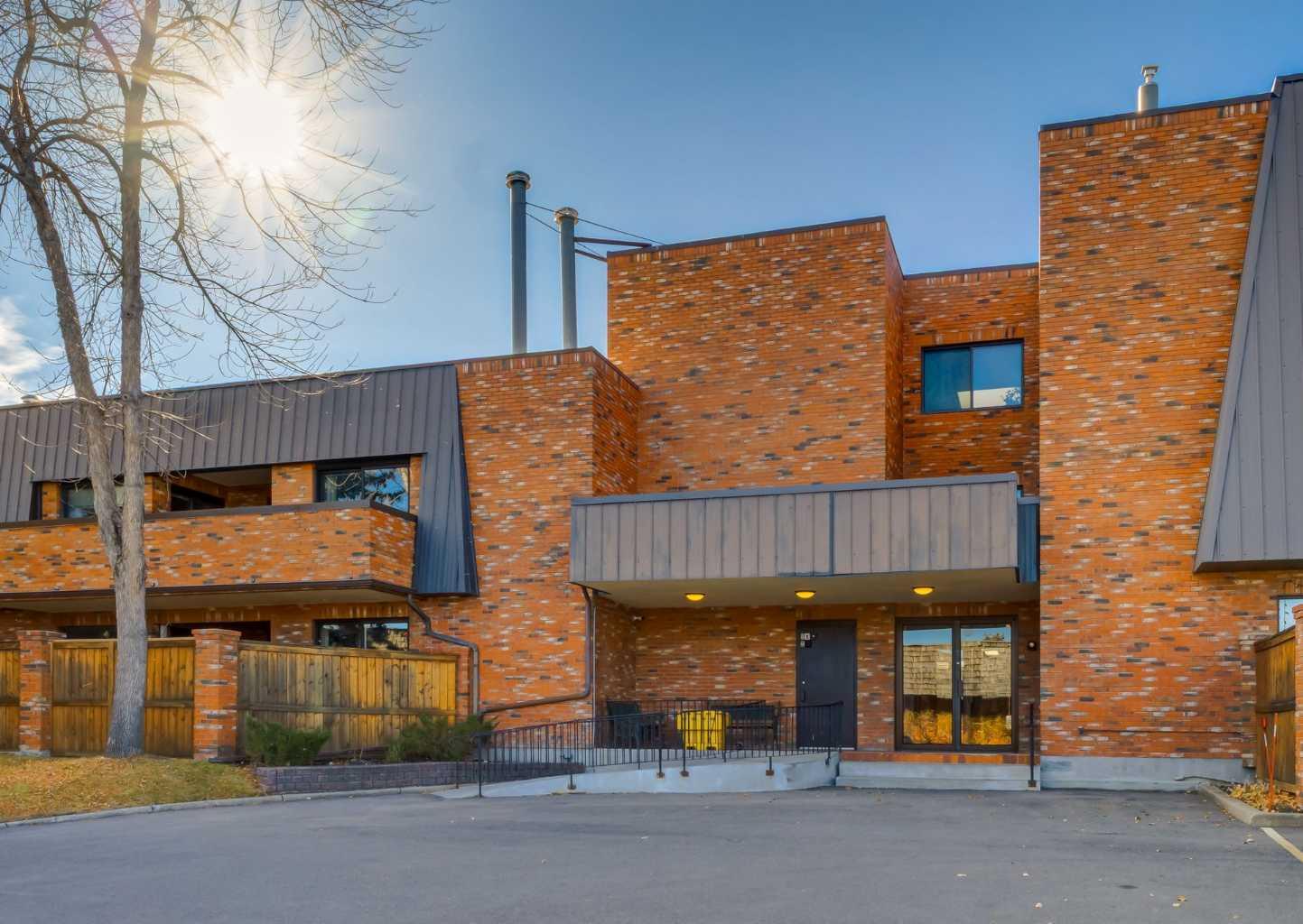 9500 Oakfield Drive Sw Unit 104, Calgary, AB T2V 0L1