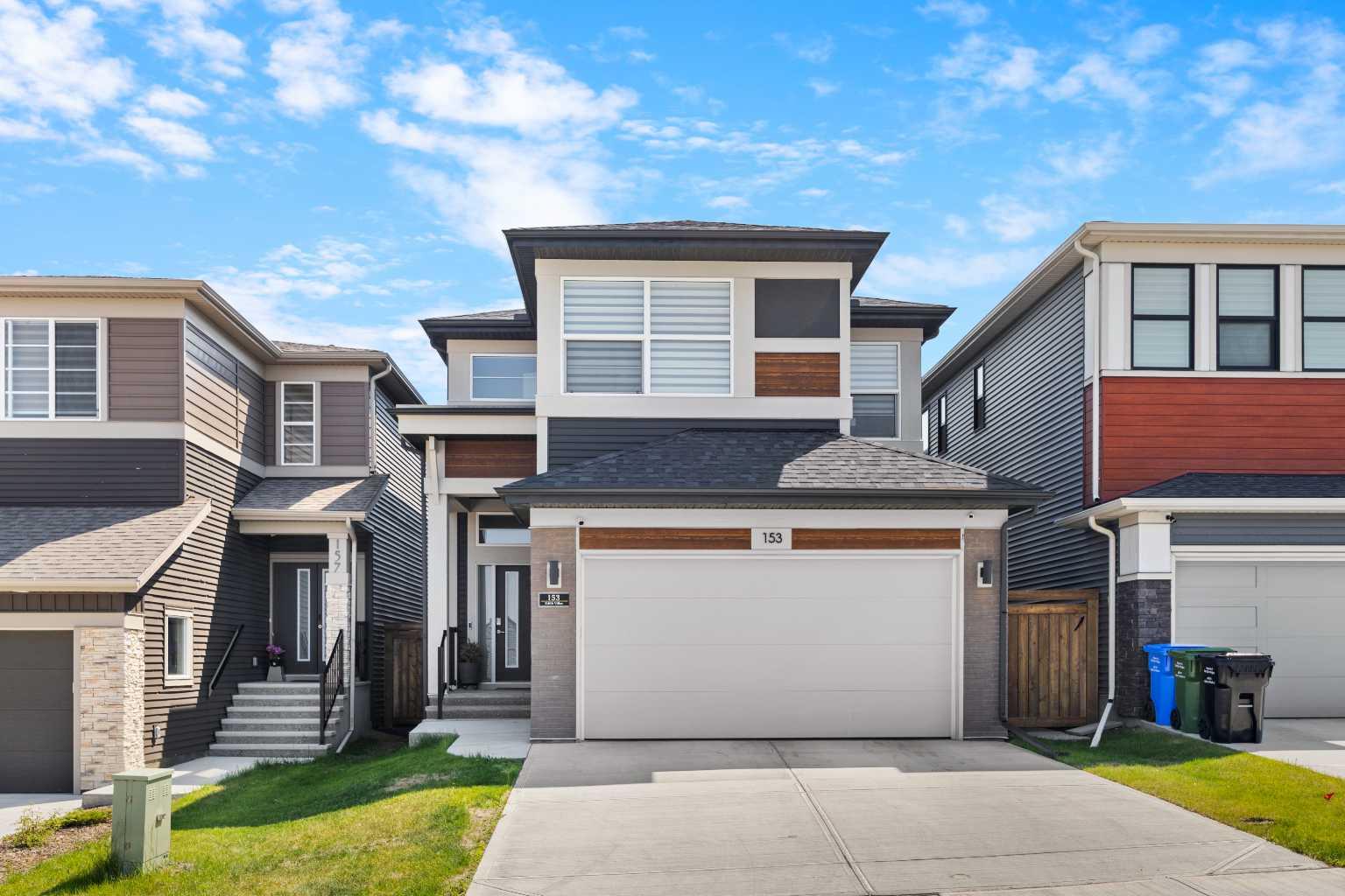 153 Edith Villas NW, Calgary, AB T3R 1Y8