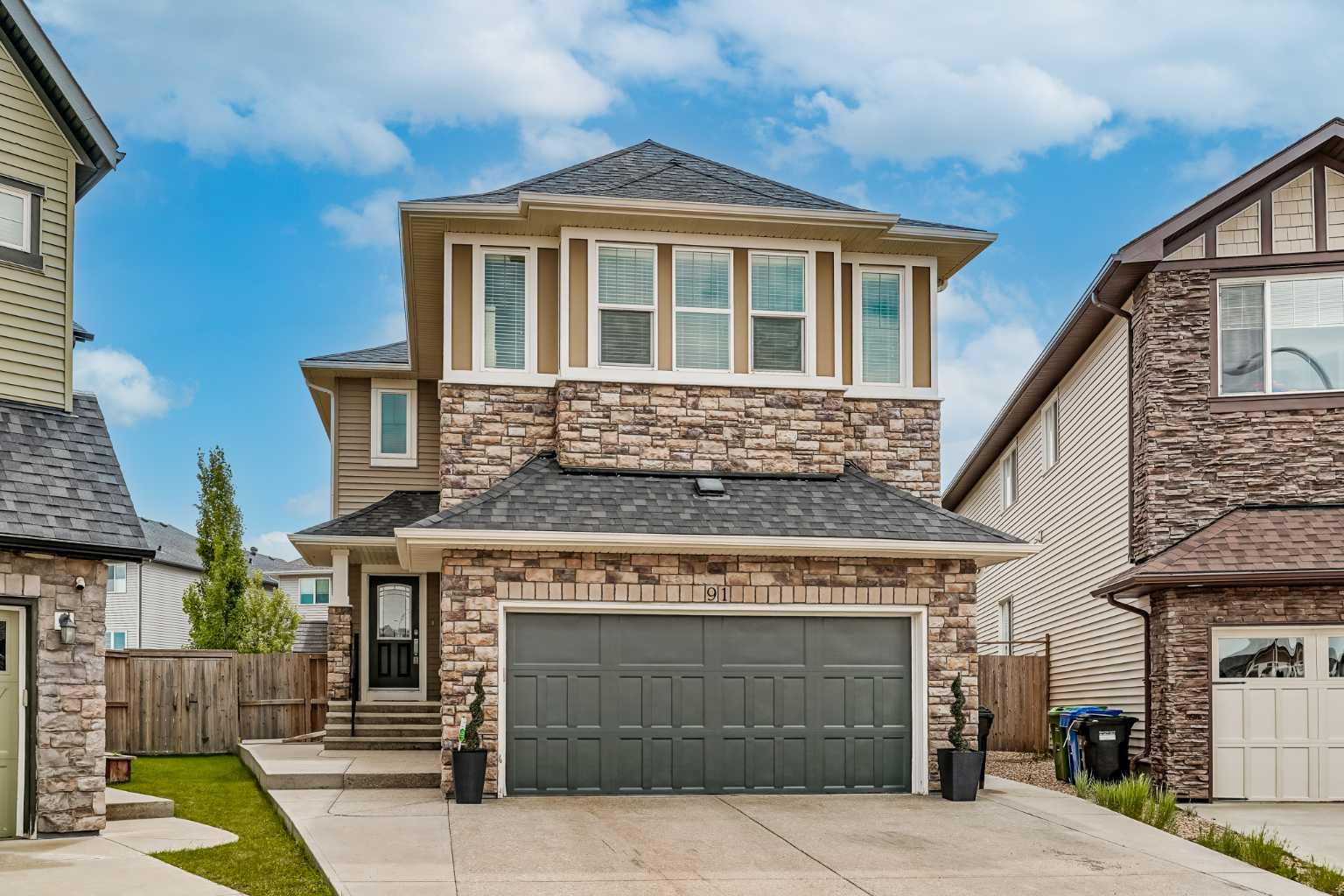 91 Nolanfield Ct NW, Calgary, AB T3R 0L6