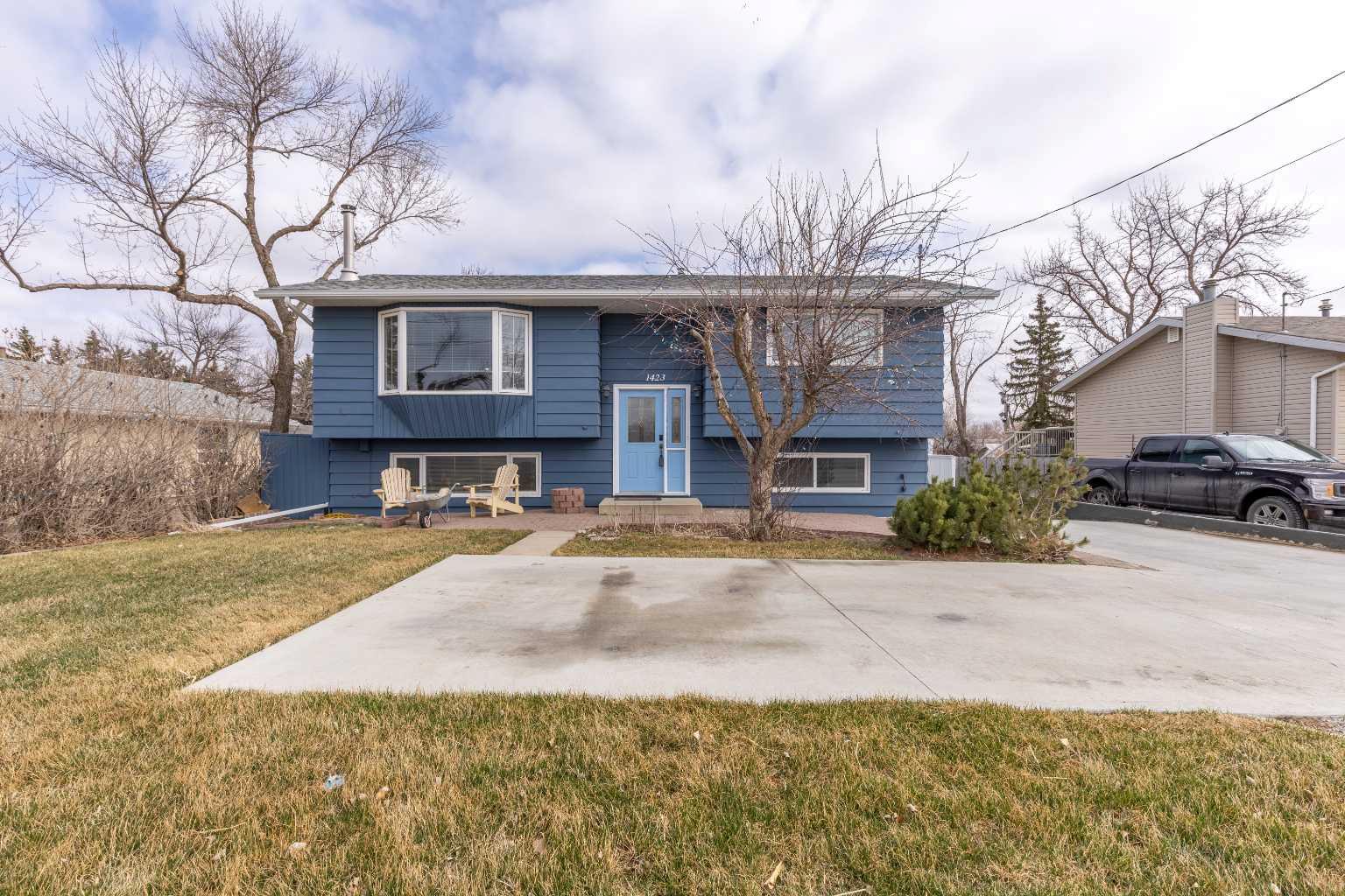 , Coaldale, AB T1M 1N3