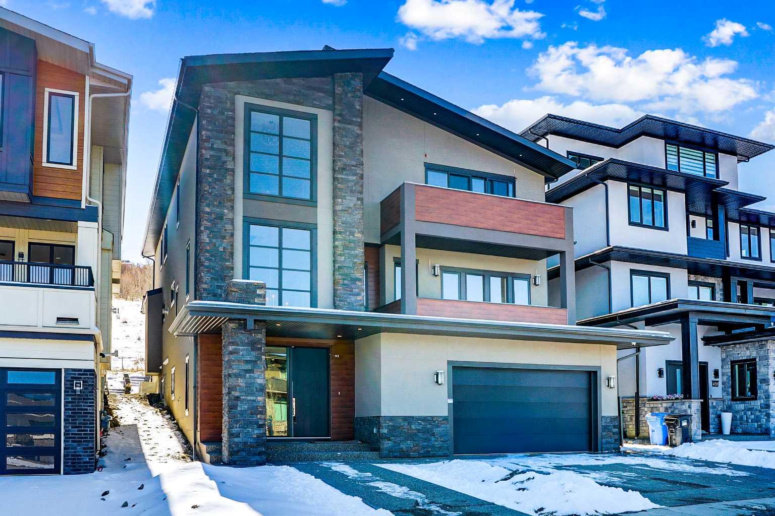 435 Patterson Blvd SW, Calgary, AB T3J 1E8