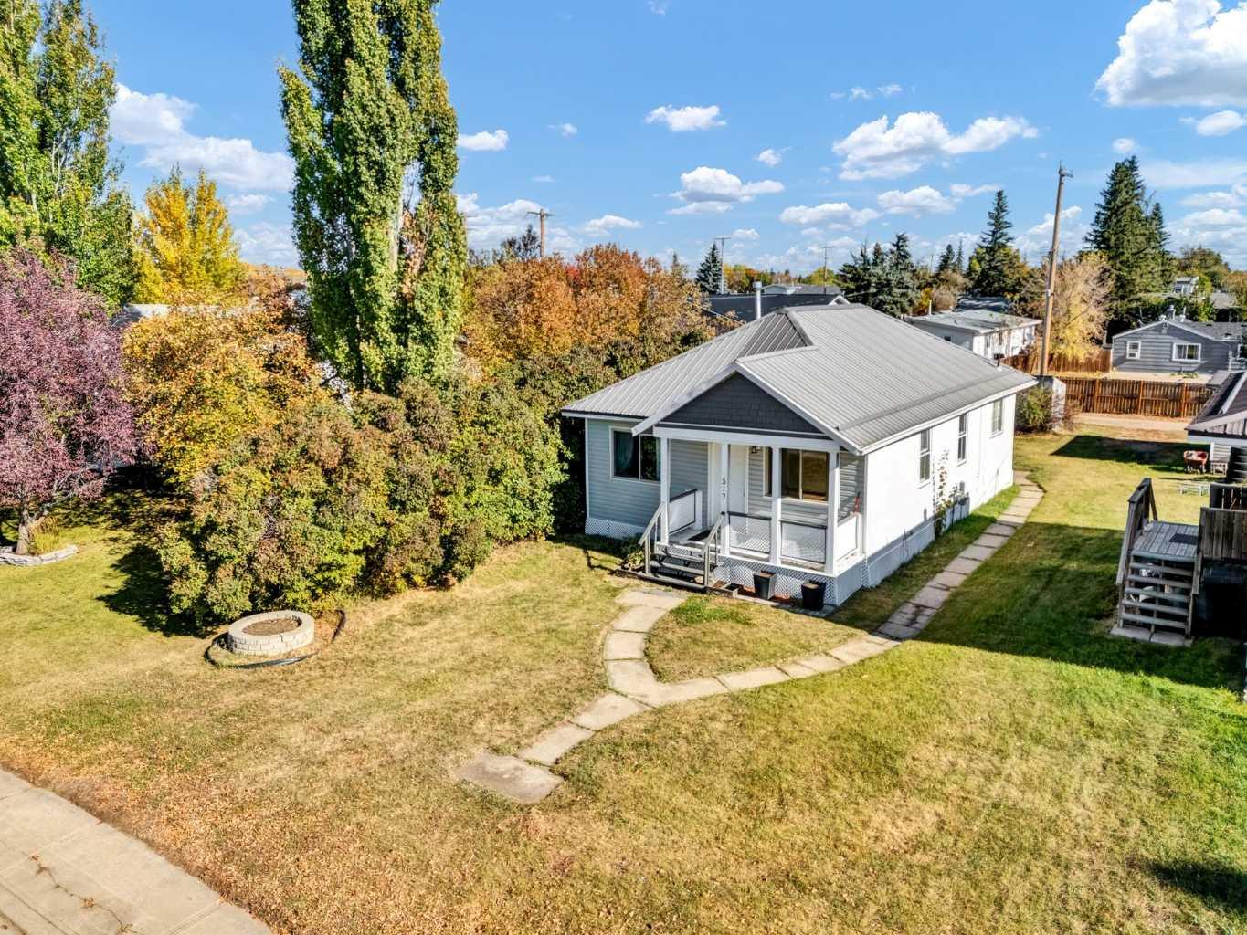 517 Iris St, Rosemary, AB T0J 2W0