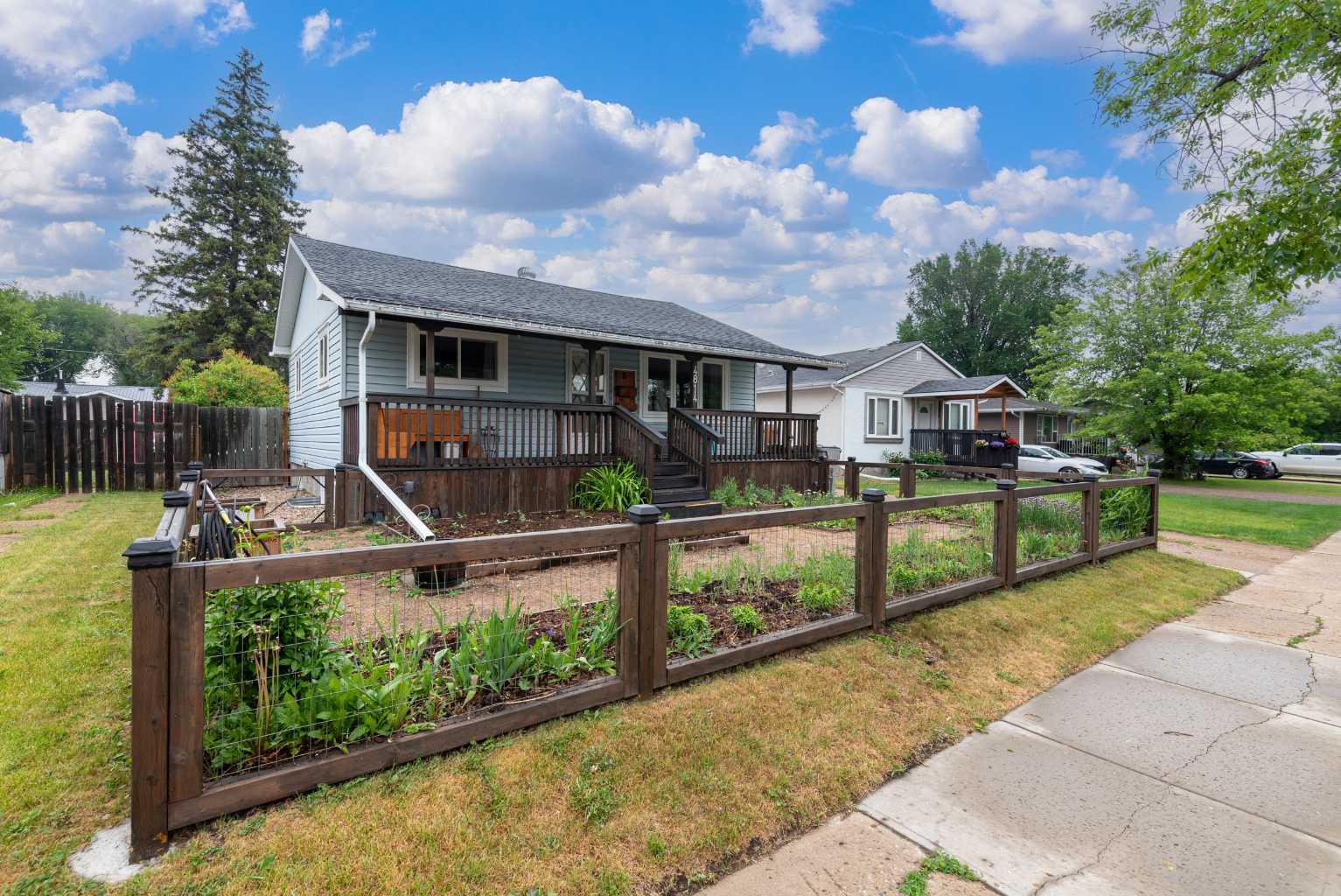 39 Street S Unit 4814, Lloydminster, SK S9V 0B9