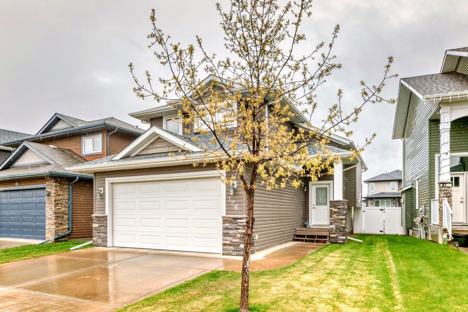 126 Viscount Dr, Red Deer, AB T4R 0H8