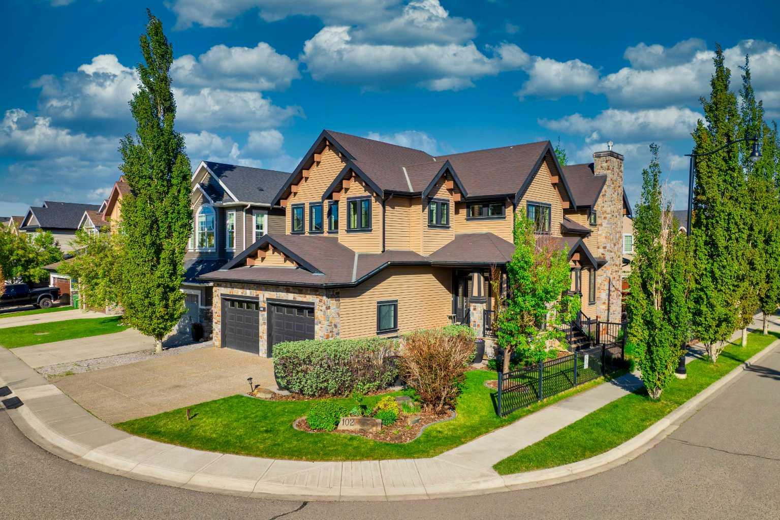 102 Cooperstown Ln SW, Airdrie, AB T4B 0Z9