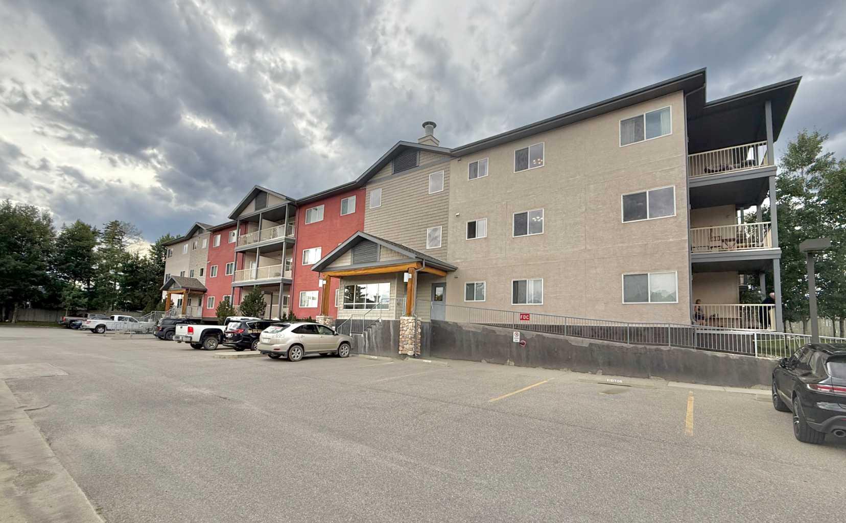 109 Seabolt Drive Unit 206, Hinton, AB T7V 1K2