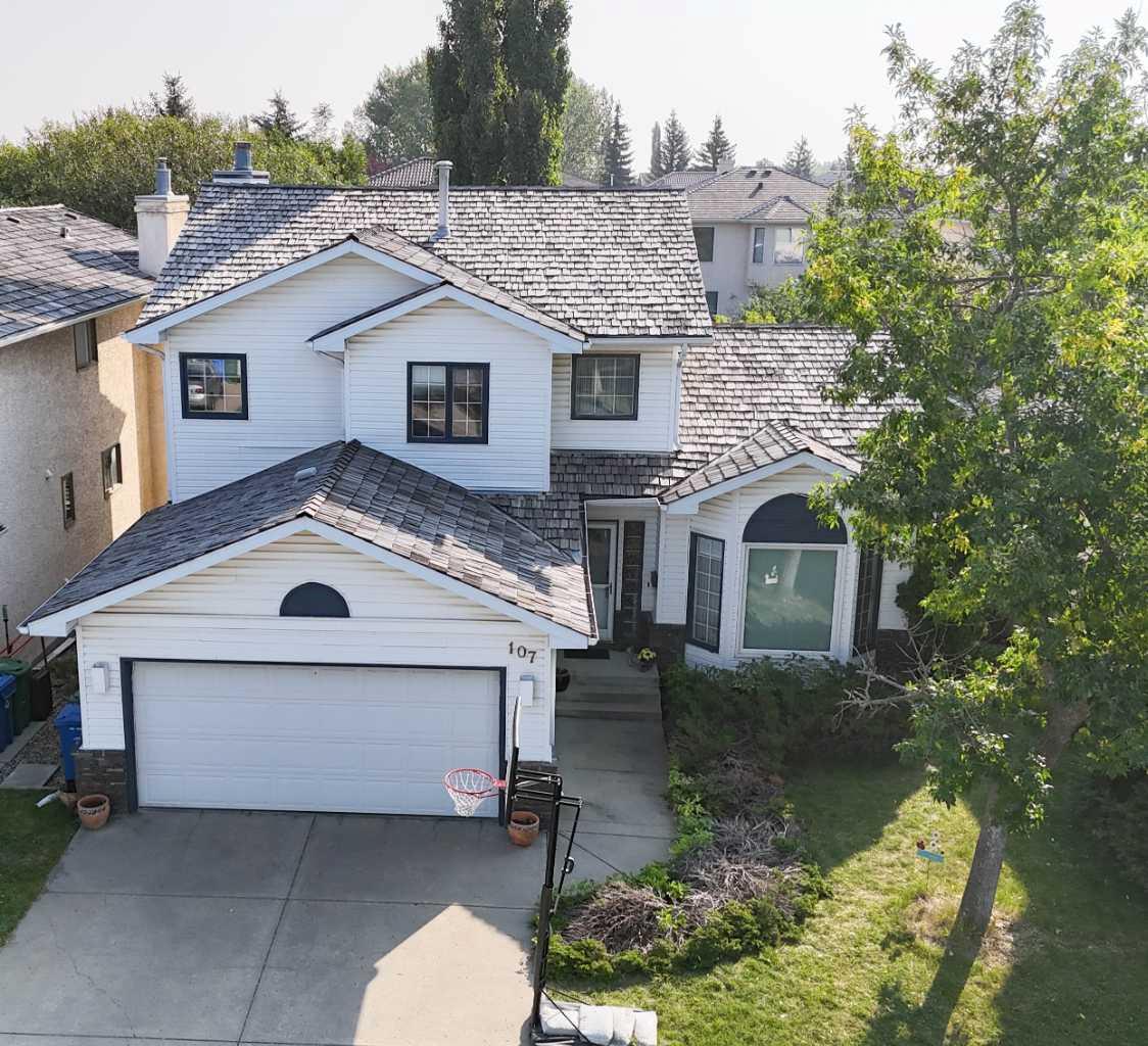 107 Hampshire Close NW, Calgary, AB T3A 4X9