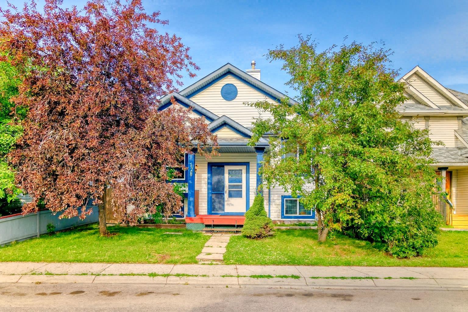 128 Erin Meadow Way SE, Calgary, AB T2B 3P7