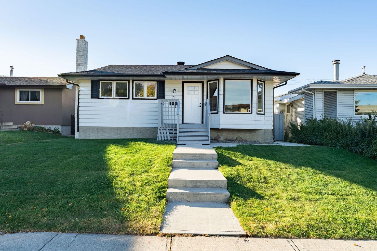 71 Maranda Close NE, Calgary, AB T2A 3E7