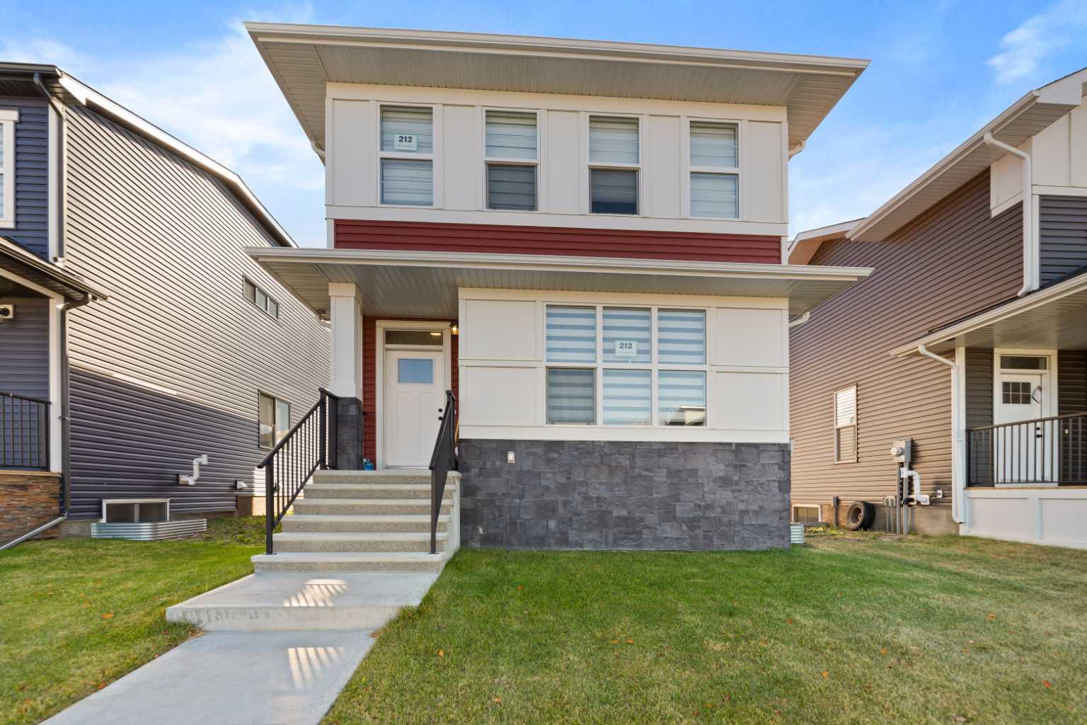 212 Dawson Wharf Cres, Chestermere, AB T1X 2X6