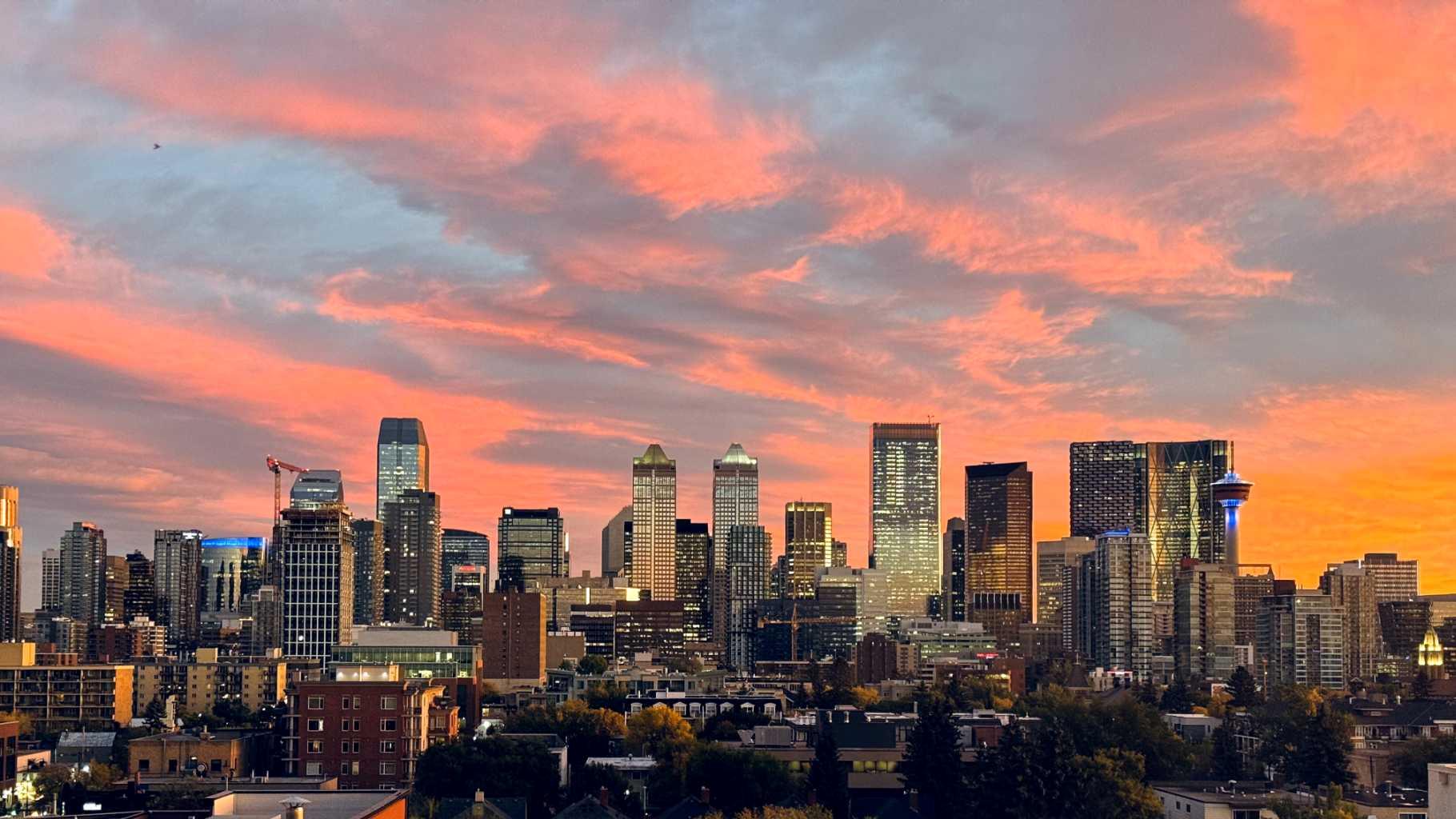 330 26 Avenue Sw Unit 901, Calgary, AB T2S 2T3