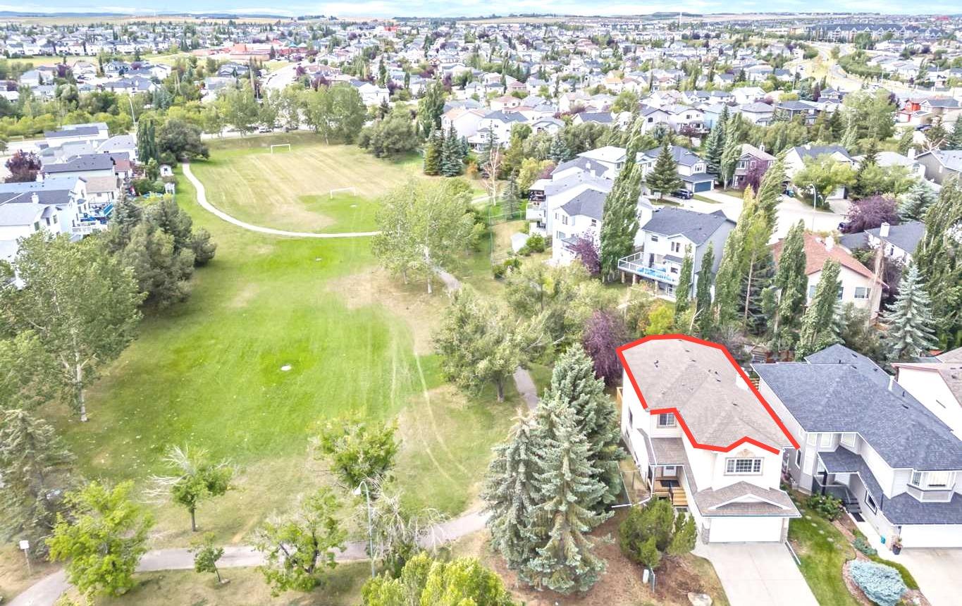 265 Somerside Park SW, Calgary, AB T2Y 3G5