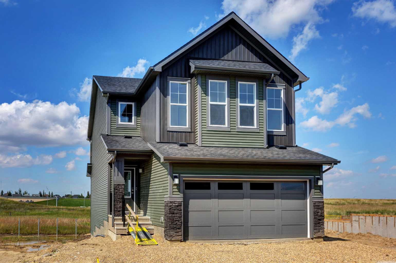 98 Silver Spruce Rd SW, Calgary, AB T2X 6A7