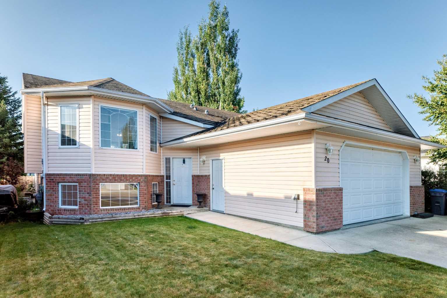 20 Wilson Close, Sylvan Lake, AB T4S 1R2