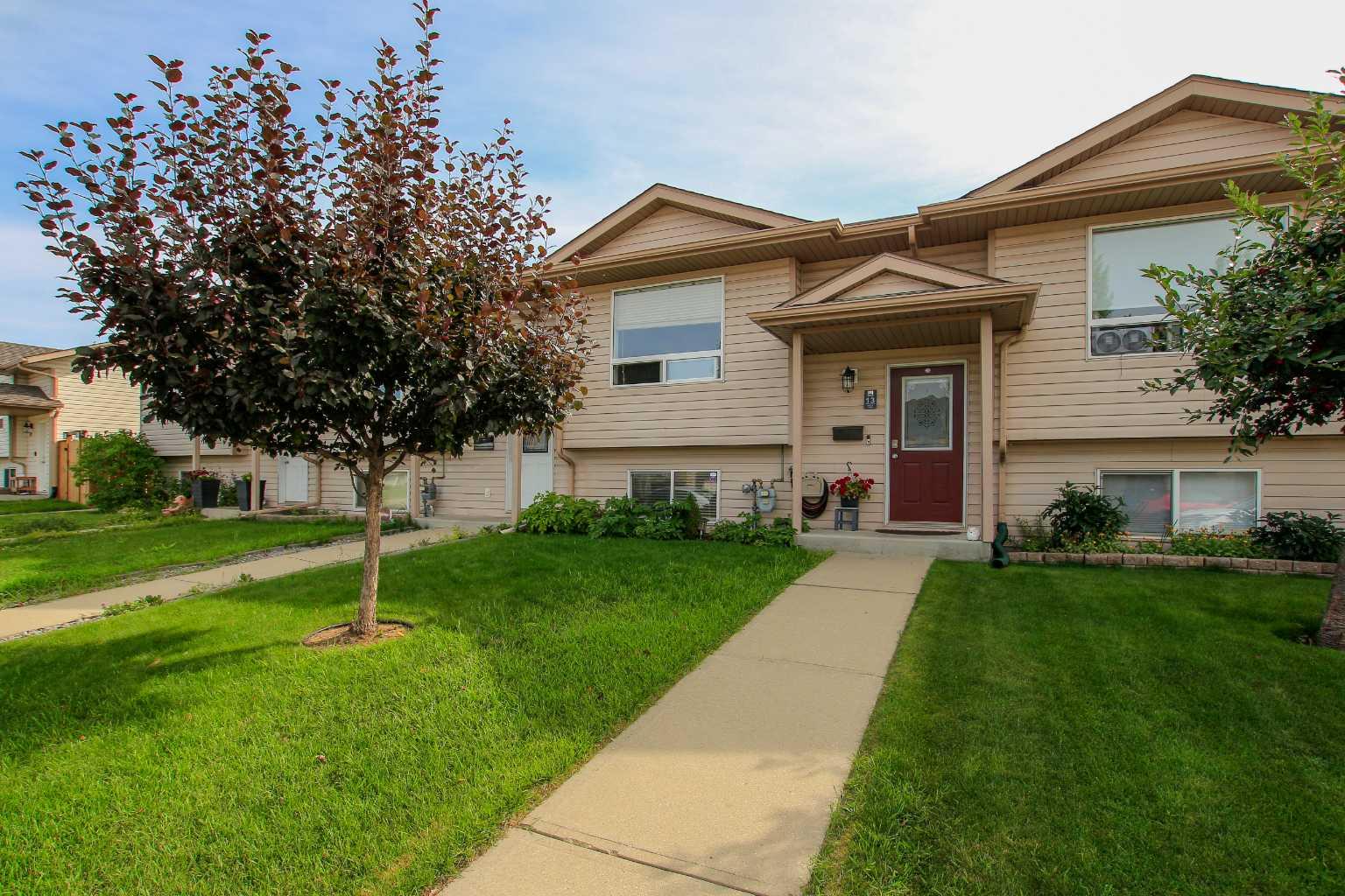 13 Kenny Close, Red Deer, AB T4P 4C3