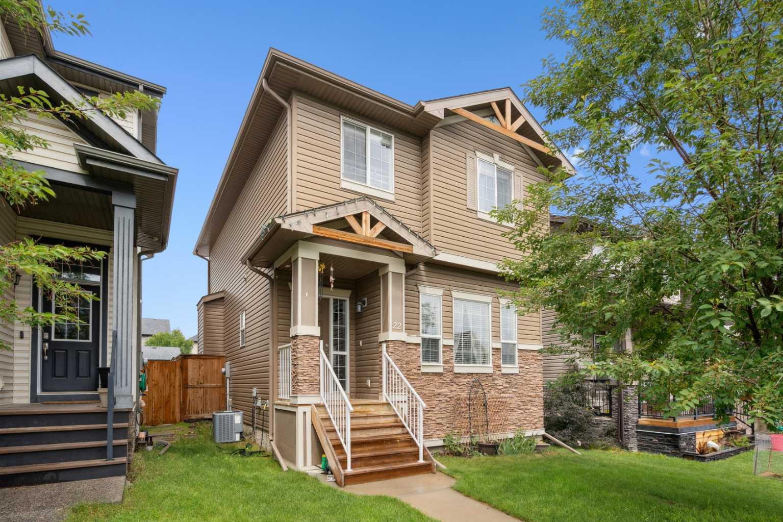 22 Nolanfield Hts NW, Calgary, AB T3R 0M1