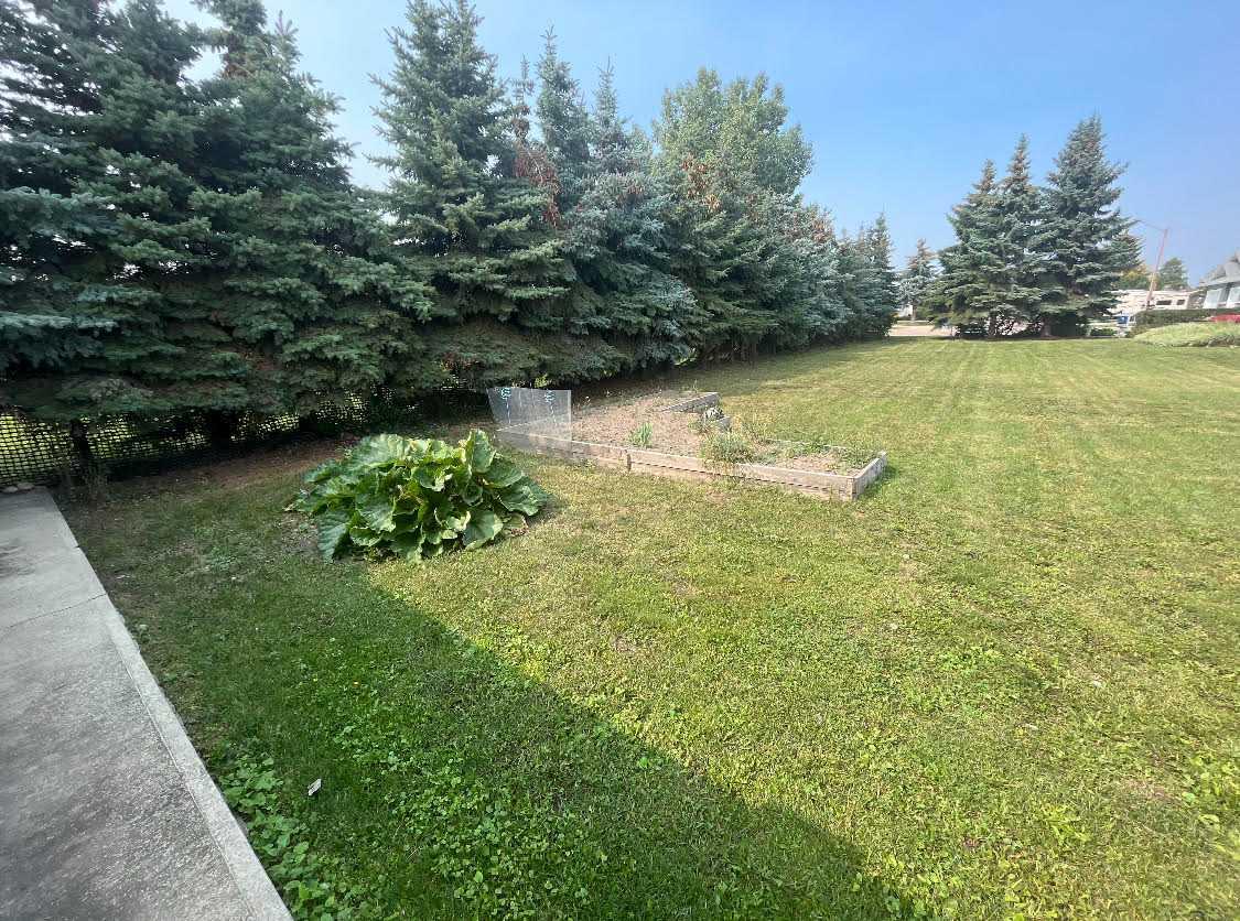 59 Street Unit 5013, Lacombe, AB T4L 1M3