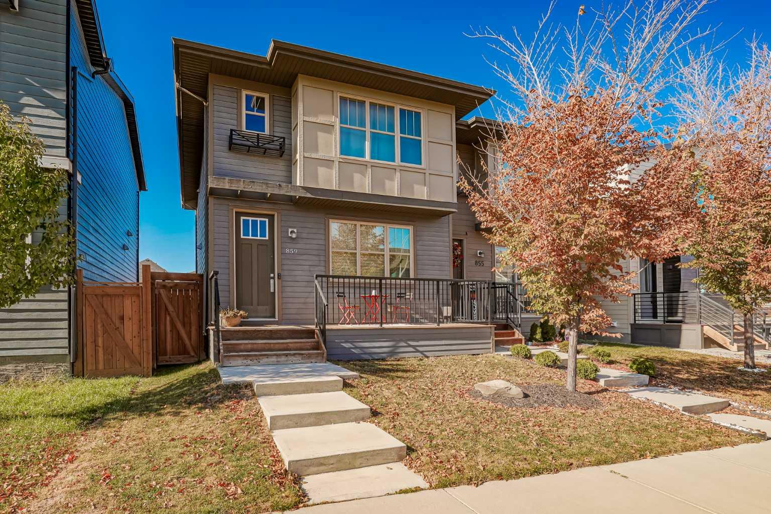 859 Walgrove Blvd SE, Calgary, AB T2X 4G1