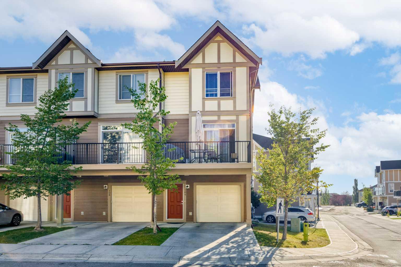 104 Sherwood Ln NW, Calgary, AB T3R 0V3