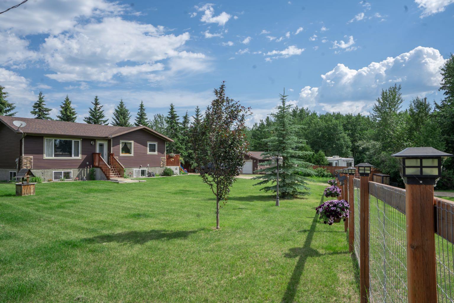521 Partridge Cres, Pelican Point, AB T0B 0H0