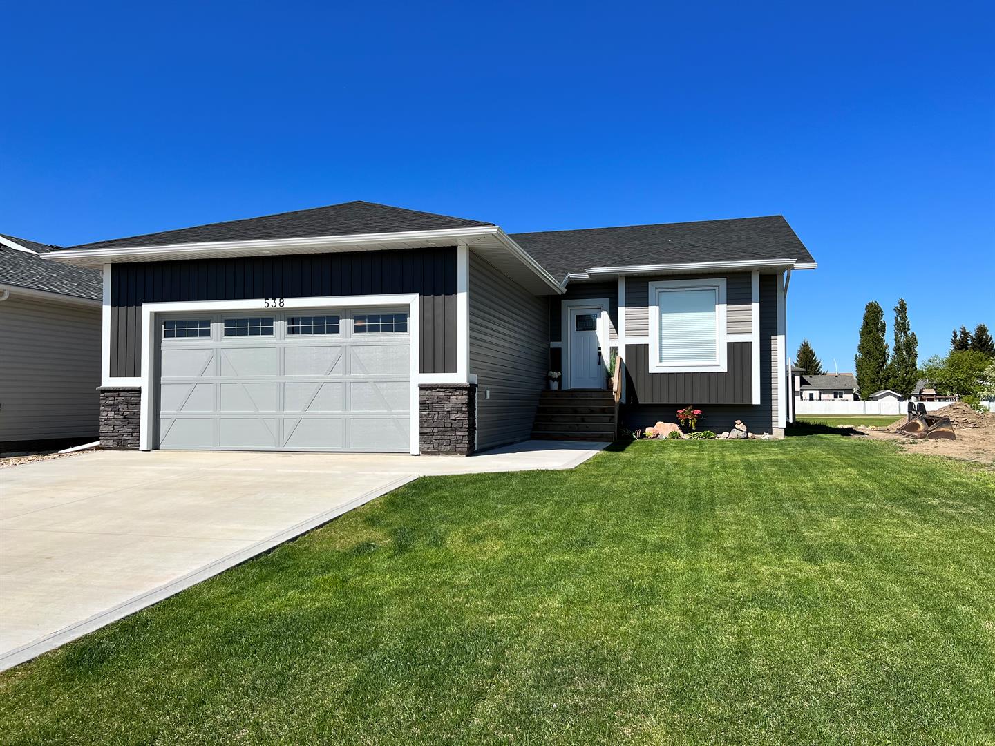 , Wainwright, AB T9W 0B9 MLS Houseful