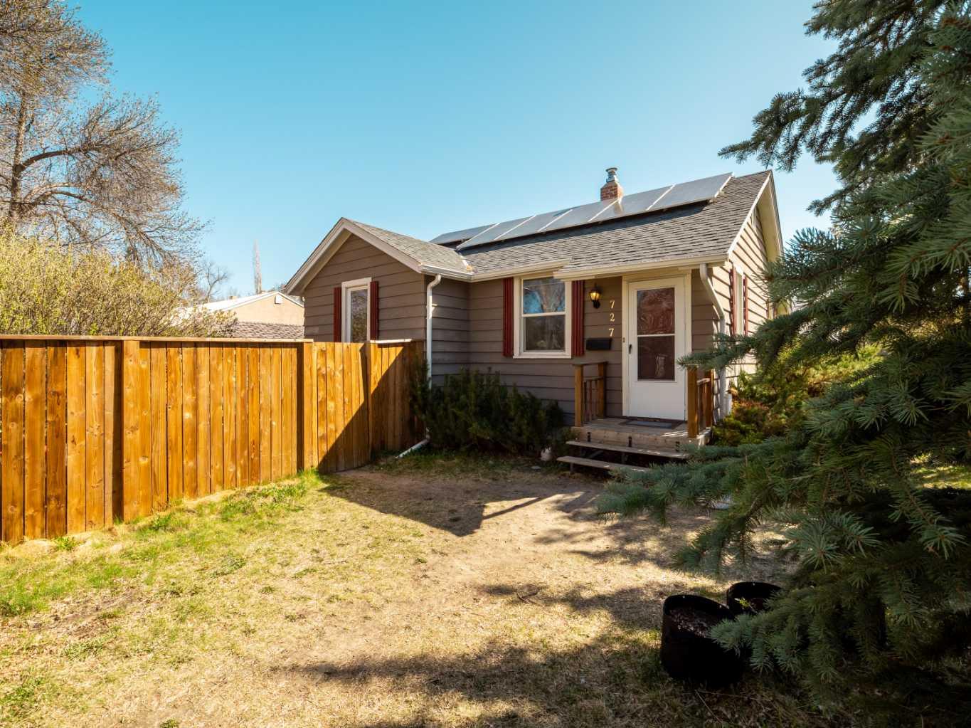 15 Street S Unit 727, Lethbridge, AB T1J 3A1