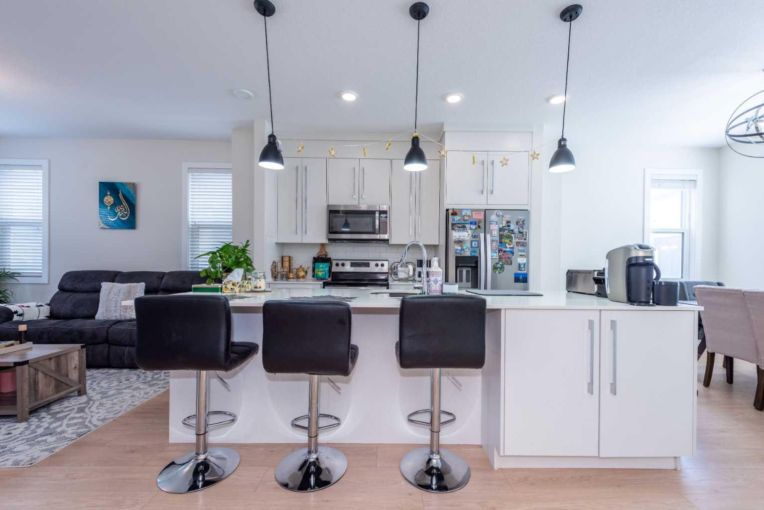 30 Cornerstone Manor Ne Unit 412, Calgary, AB T3N 1E6