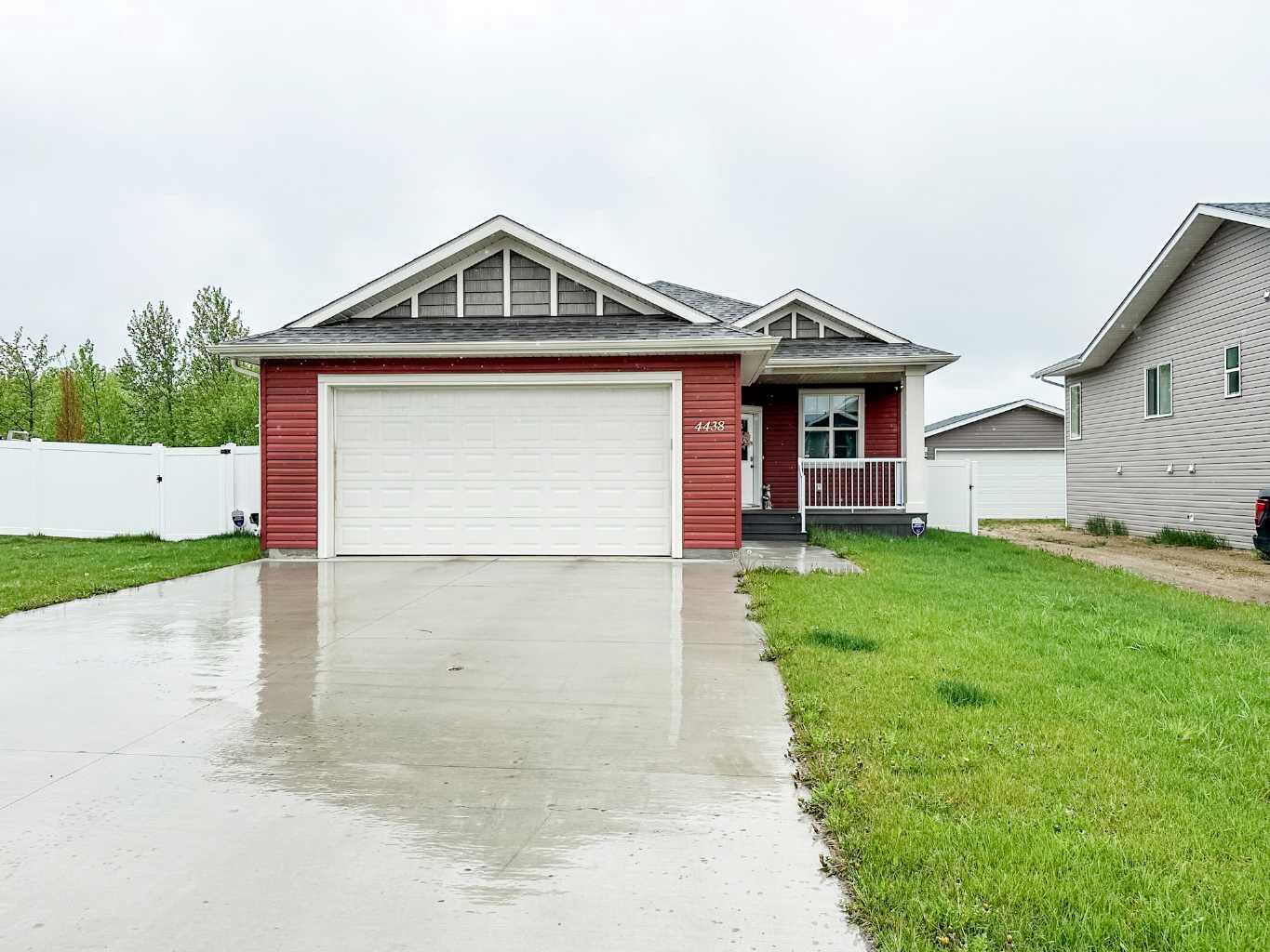4438 Van Eaton Way, Clive, AB T0C 0Y0