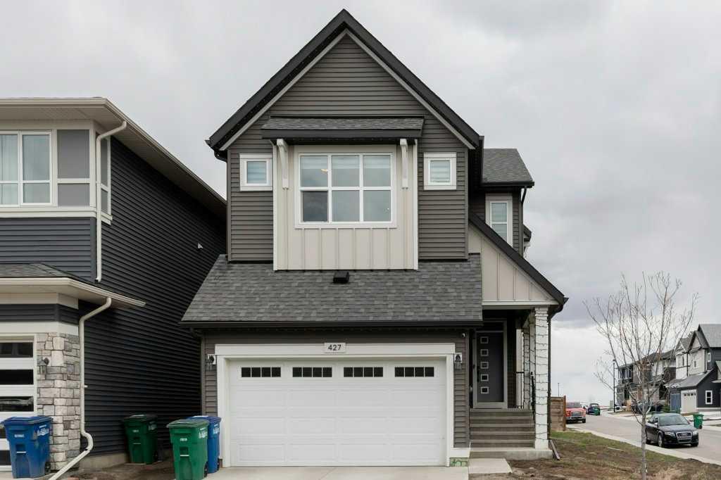 427 Lawthorn Way SE, Airdrie, AB T4A 3M7