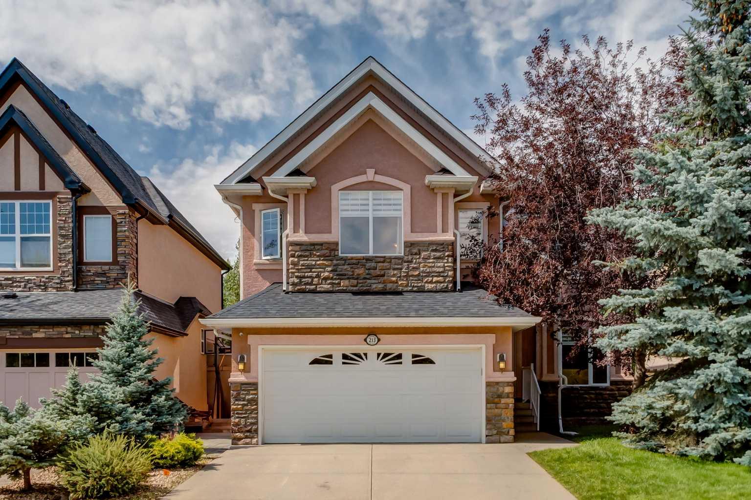 213 Evergreen Plz SW, Calgary, AB T2Y 5B2