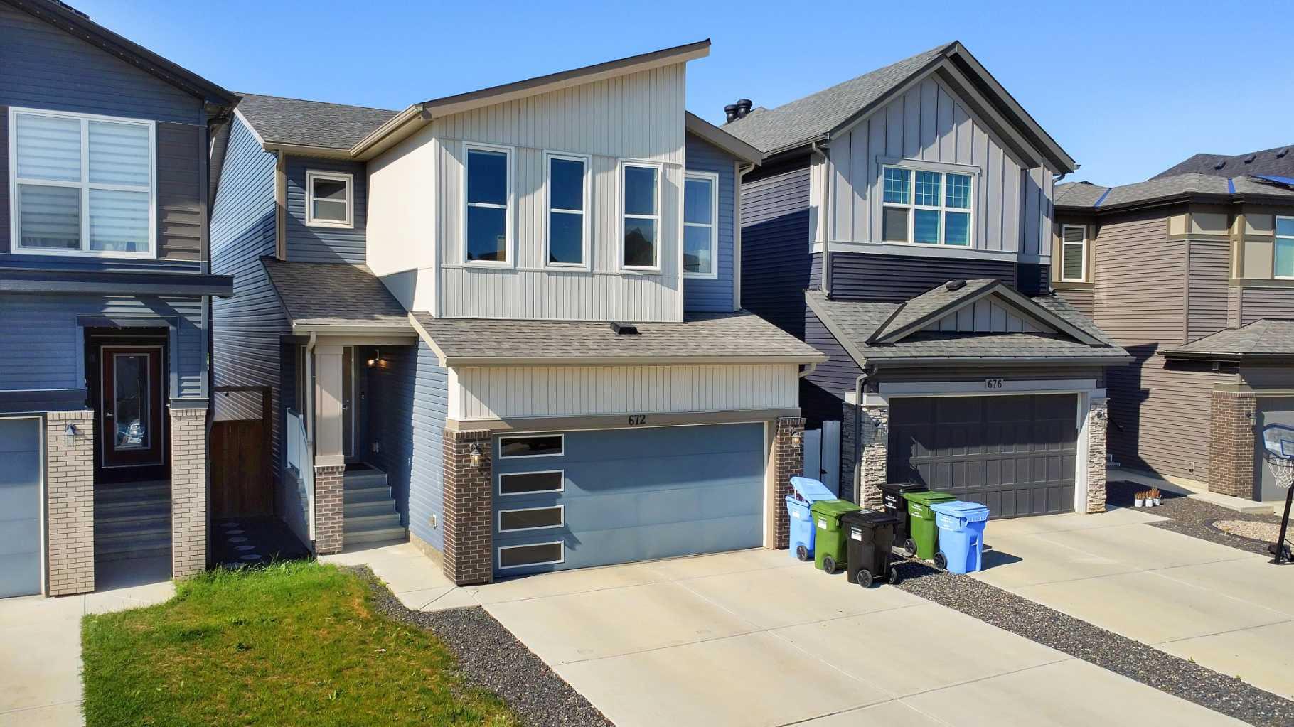 672 Walgrove Blvd SE, Calgary, AB T2X 4T1