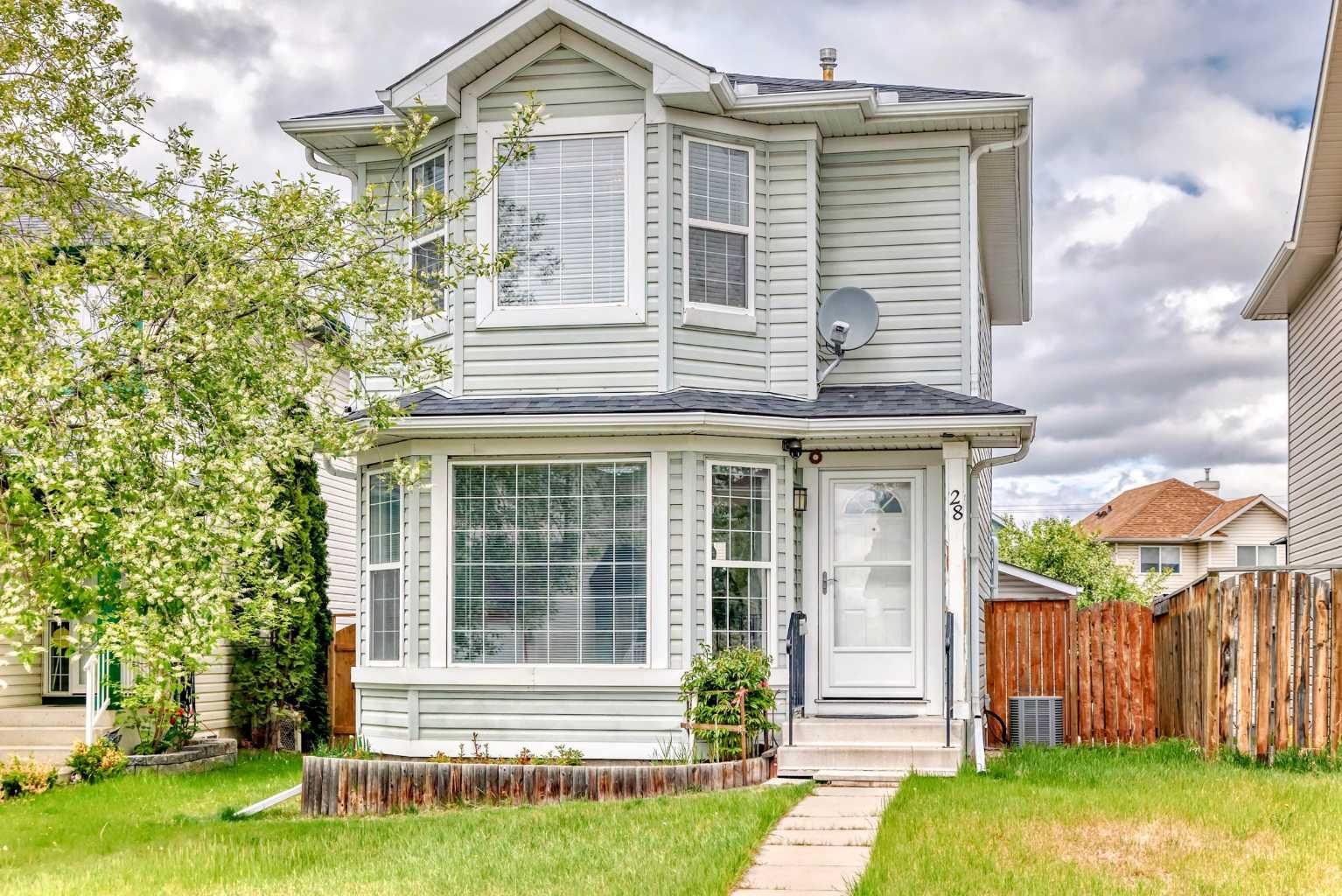28 Country Hills Mnr NW, Calgary, AB T3K 5C7