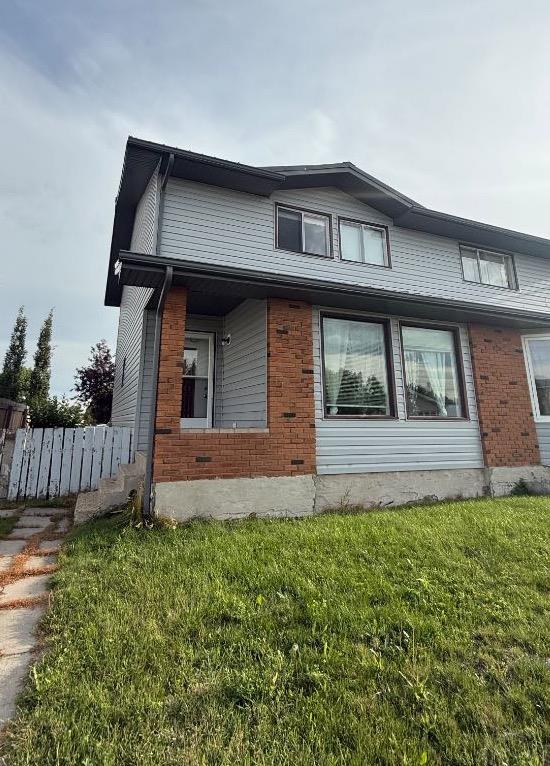 109 Winkler Dr, Hanna, AB T0J 1P0