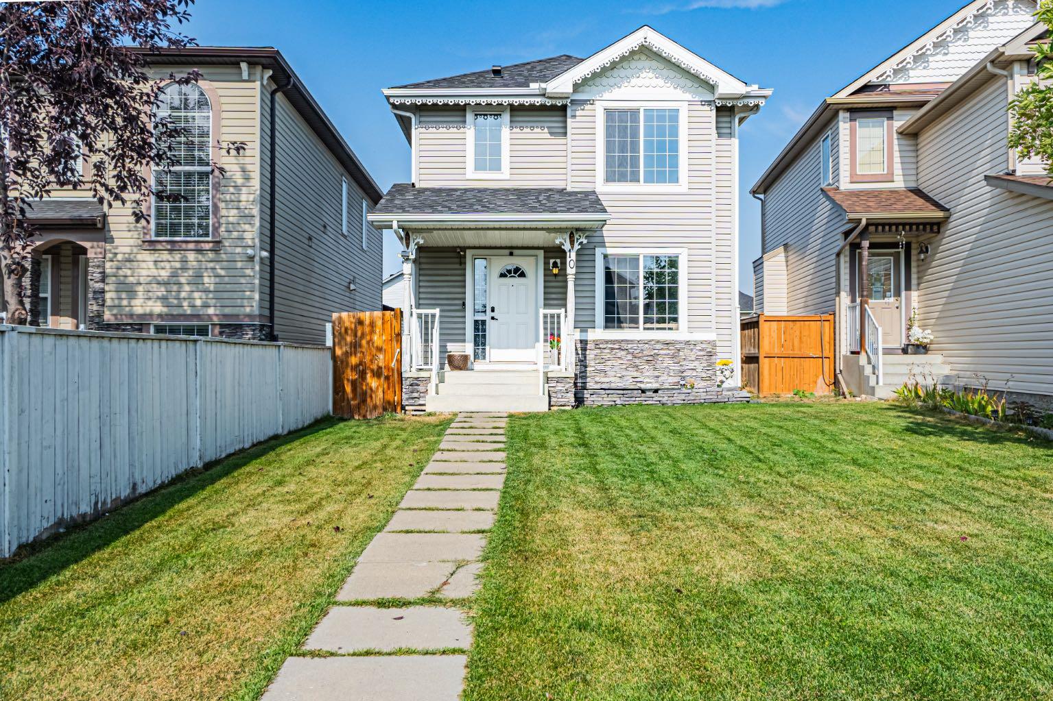 10 Taralake Ln NE, Calgary, AB T3J 0E7