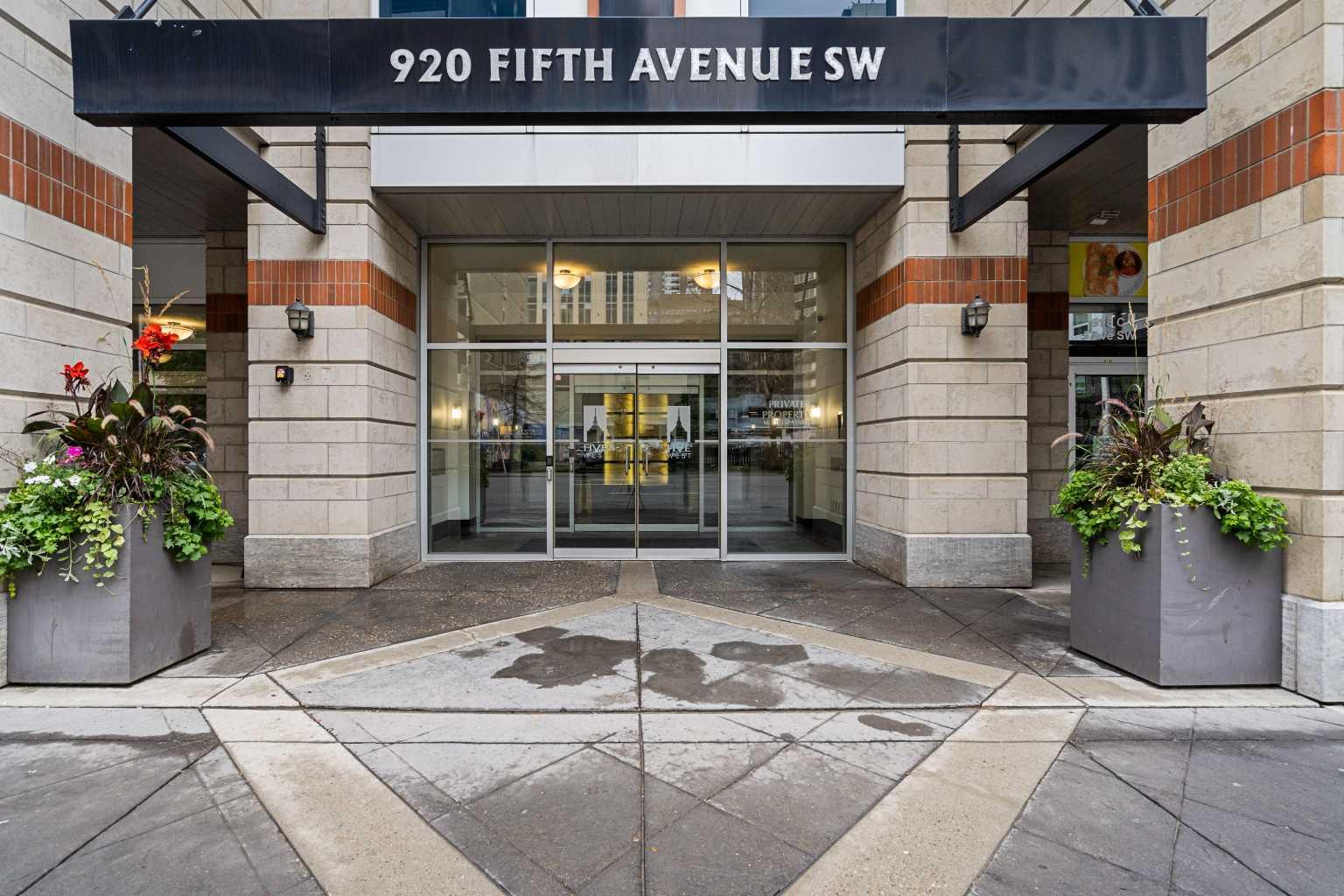 920 5 Avenue Sw Unit 1106, Calgary, AB T2P 5P6
