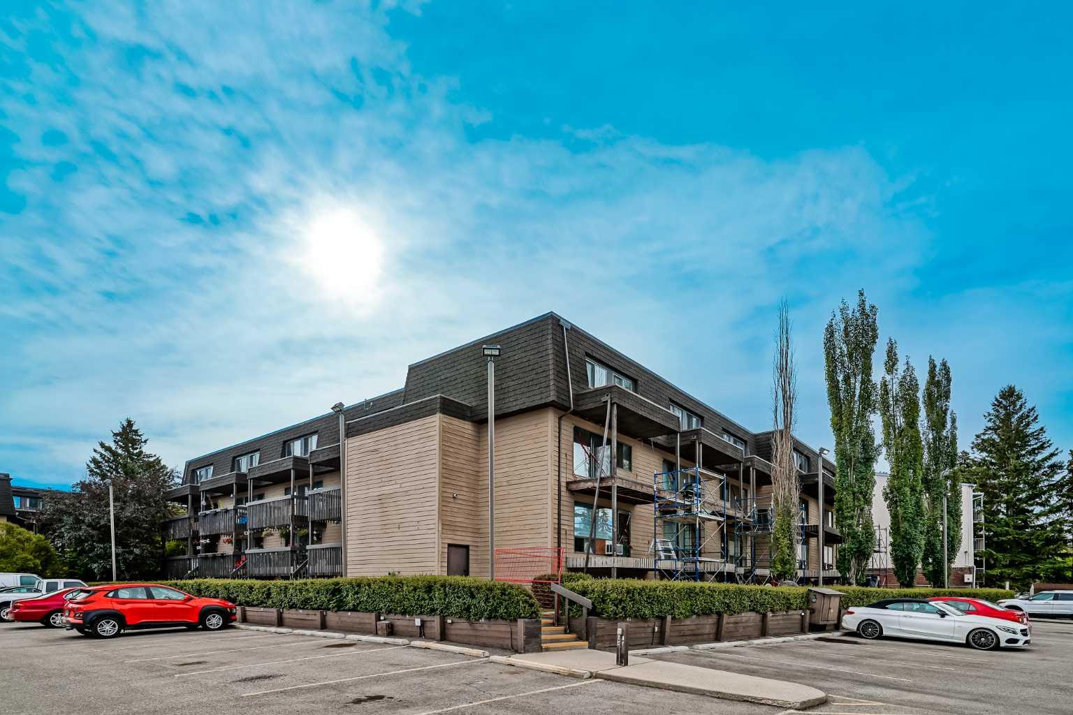 3519 49 Street Nw Unit 72, Calgary, AB T3A 2C7